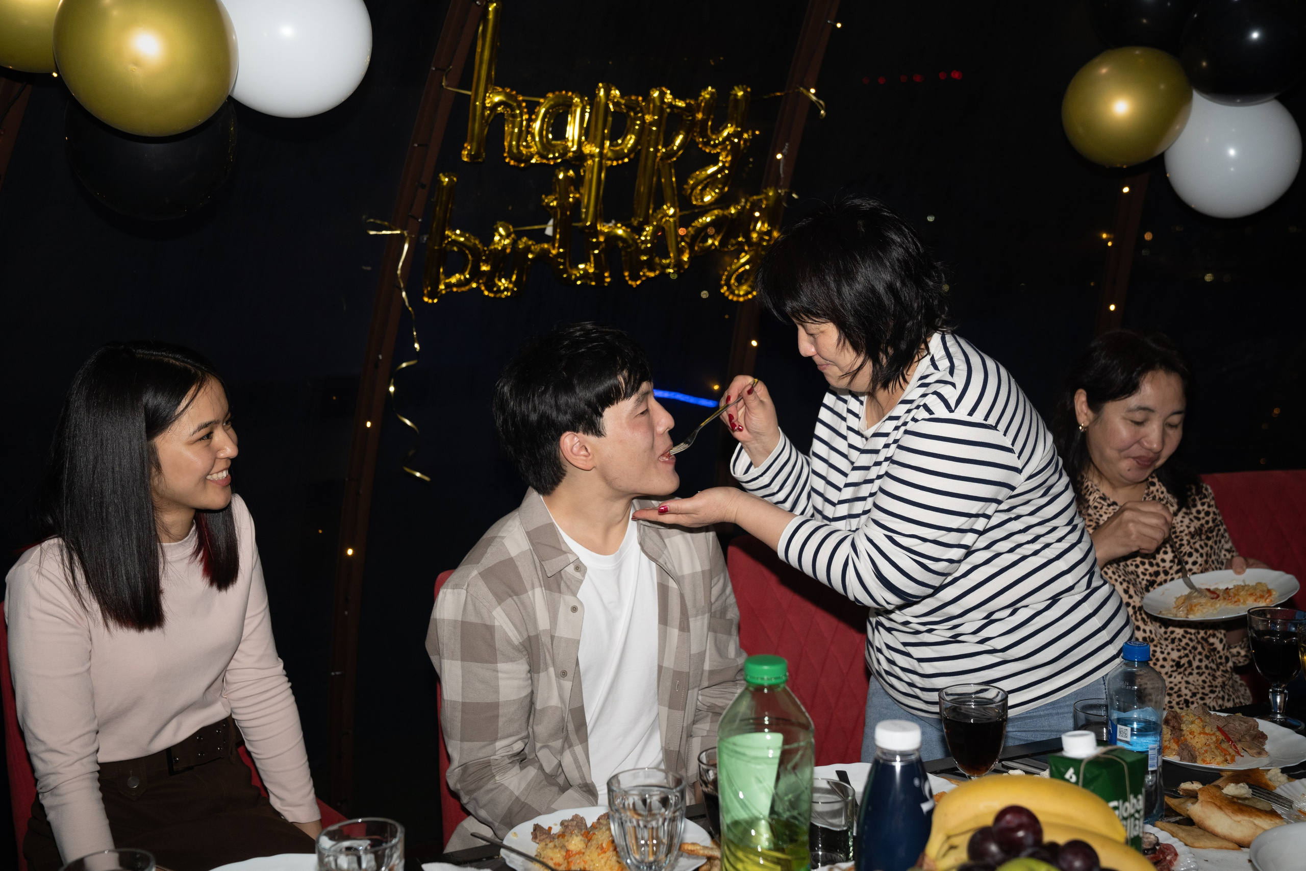 День рождения в большом семейном кругу. Фотограф Строгино Яна Гавриленко