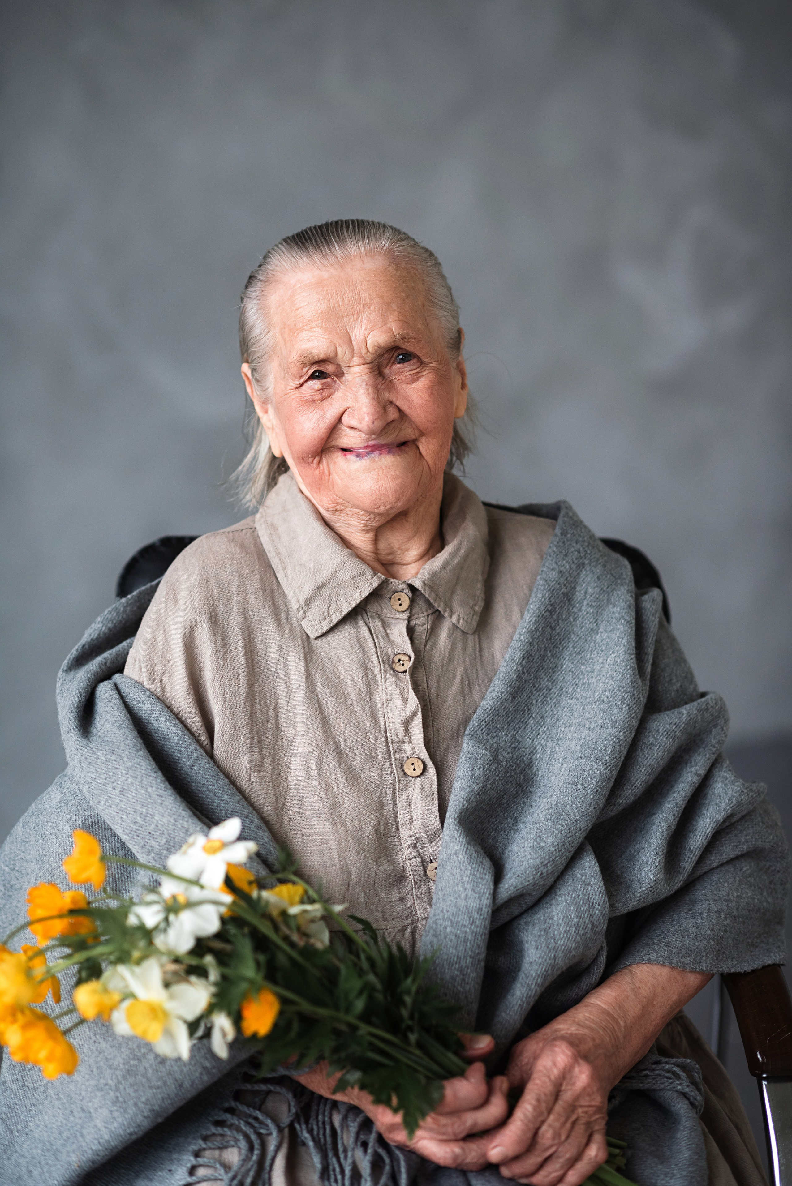 Съёмка большой семьи — 4 поколения. Фотограф новорождённых детский фотограф Сыктывкар Наталья Линдт