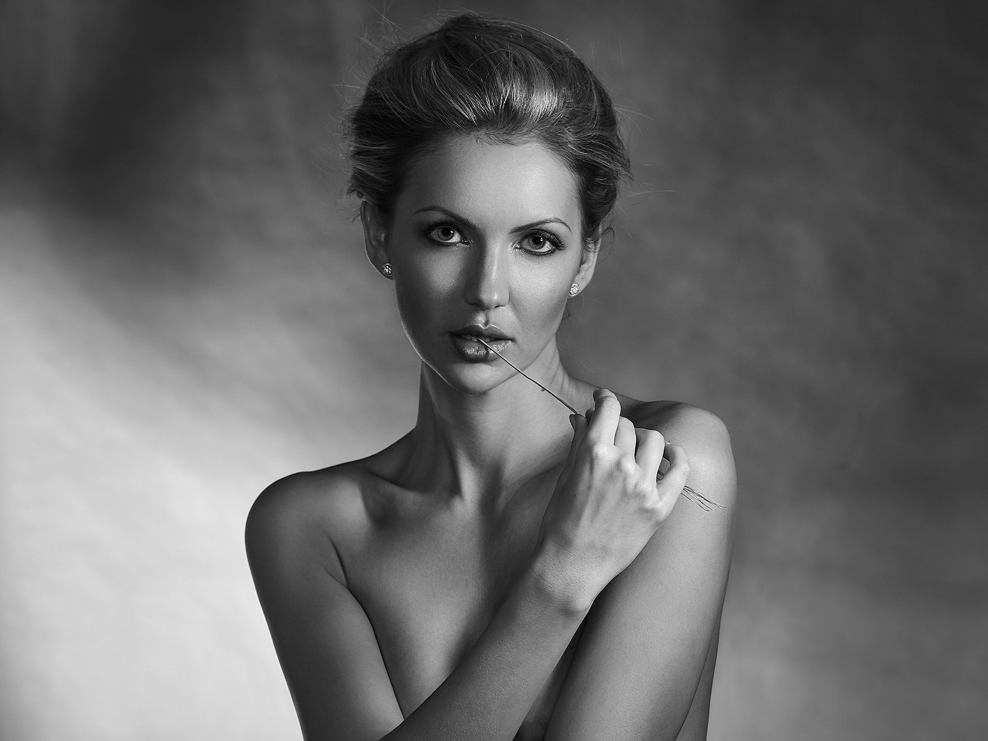 студийная эротическая фотоафия