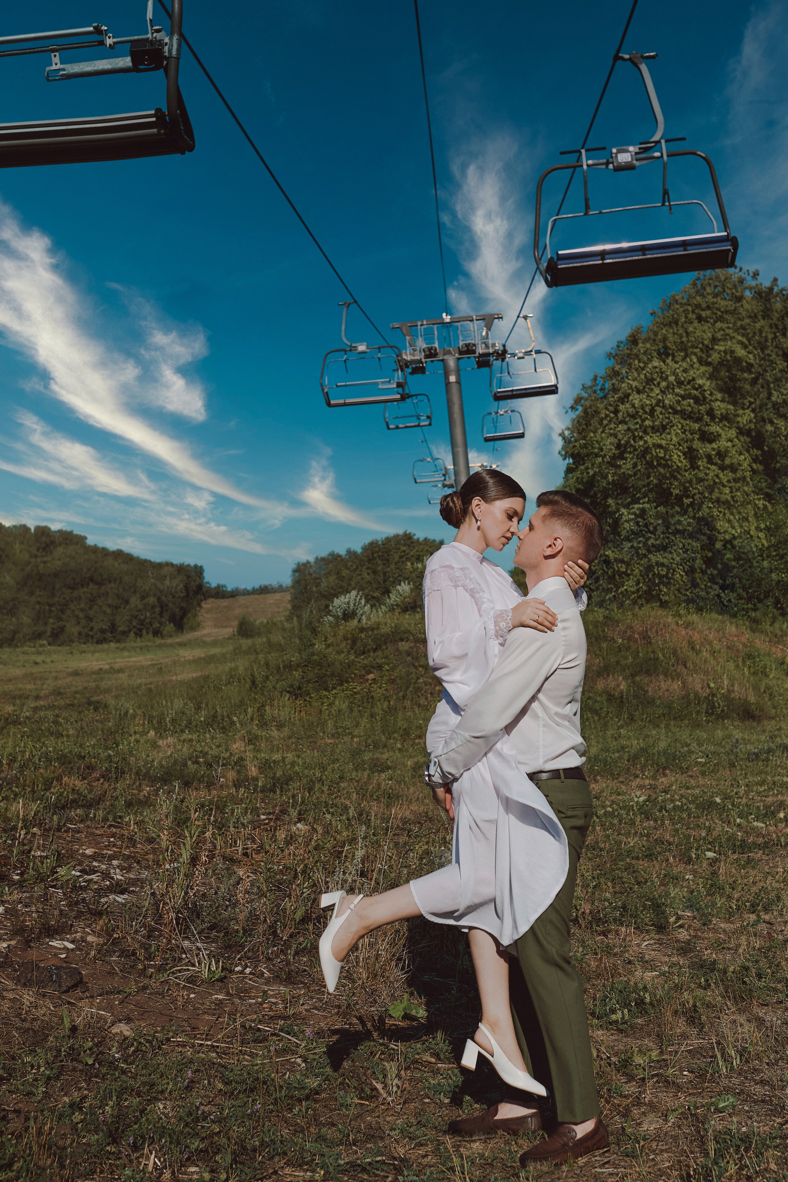 Свадебная Фотосессия в г. казани | Фотограф на Свадьбу в г. Казани Фотограф Садег Азарми тел. +79172288430 ✔ Сборы невесты и жениха✔ Утро невесты (детали, эмоции, подготовка)✔ Репортажная съёмка ЗАГСа и выездной регистрации✔ Свадебная прогулка✔ Фотосъёмка банкета и вечеринки✔ Креативные и тематические свадьбы✔ Свадьба на природе (лайфстайл)✔ Девичники и мальчишники