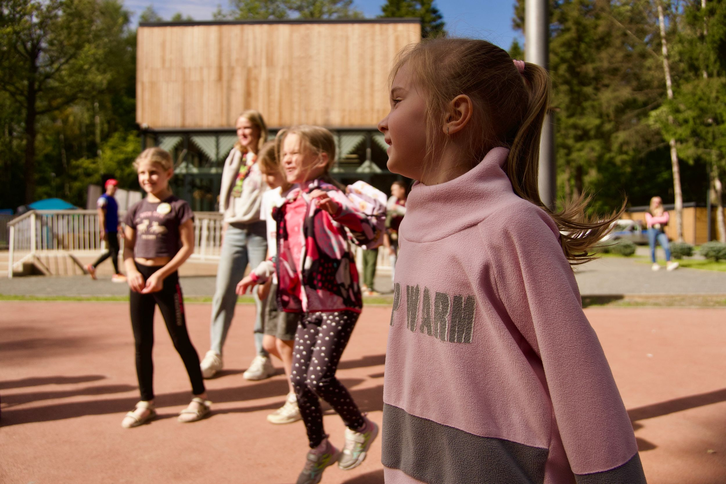 Забег в парке «Дубки». Кафе «БЕЛКА НАШЕПТАЛА». Ну оооочень концептуальное кафе