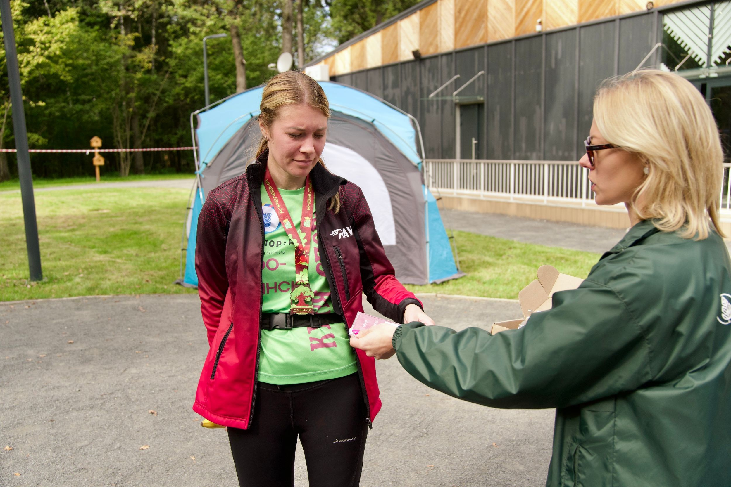 Забег в парке «Дубки». Кафе «БЕЛКА НАШЕПТАЛА». Ну оооочень концептуальное кафе
