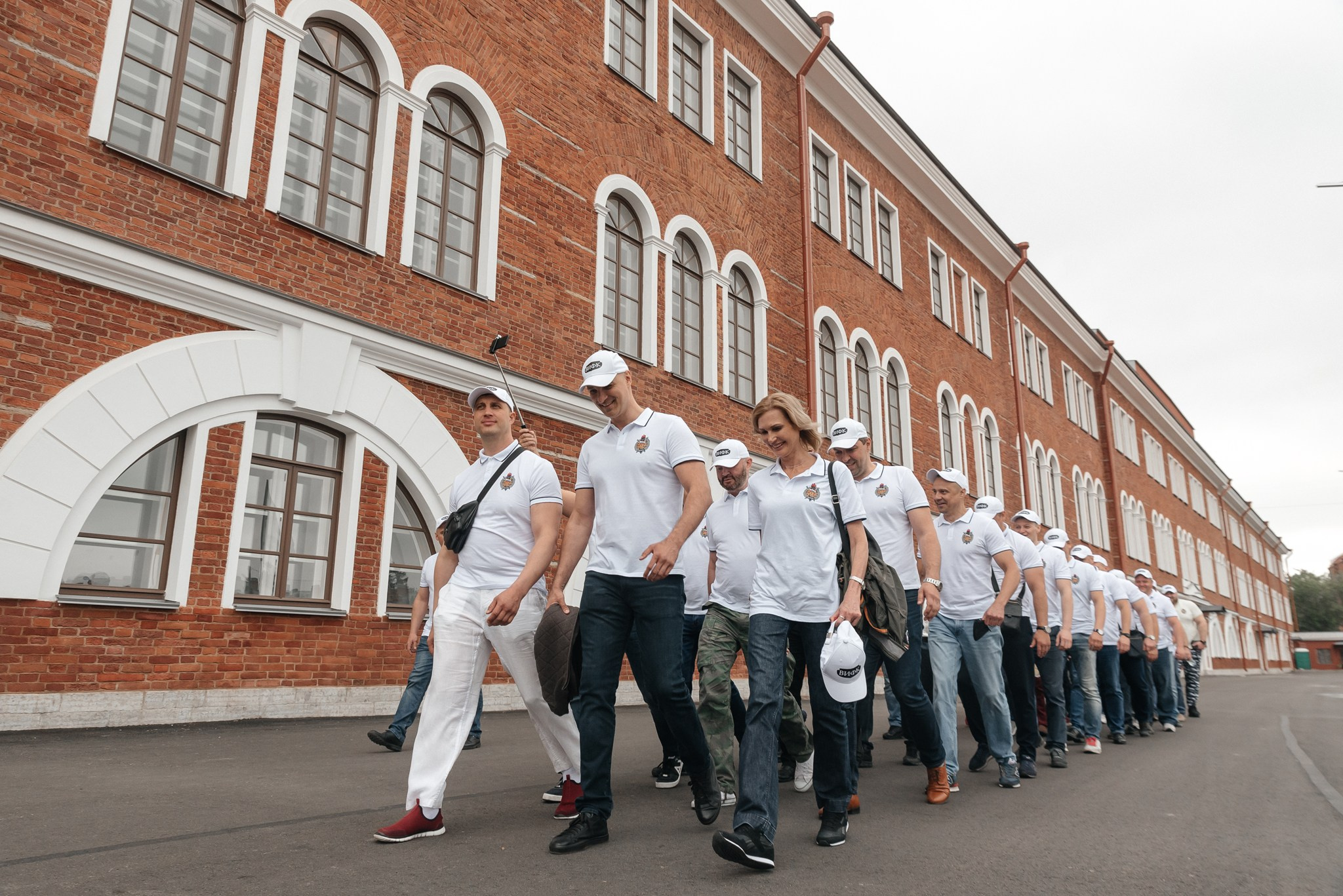 Встреча выпускников, выпуск 2001 г. Свадебный и семейный фотограф из Санкт-Петербурга Климов Анатолий