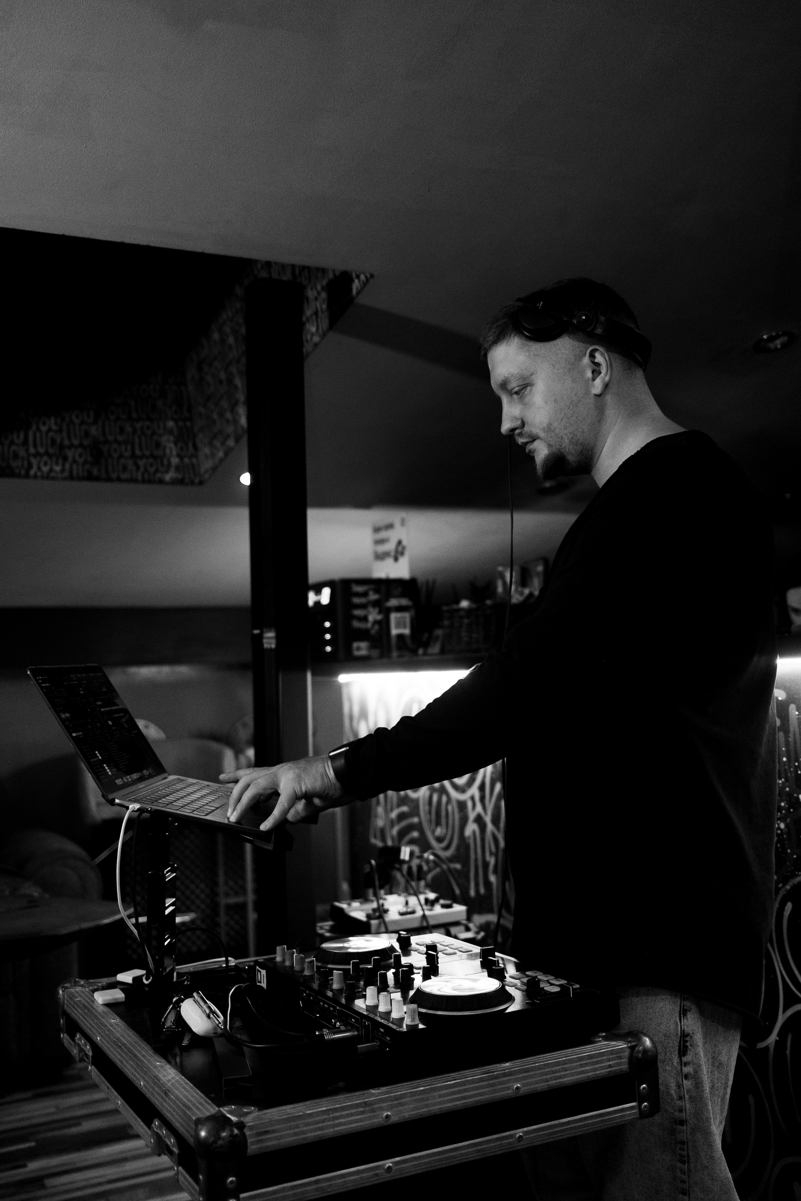 День рождения кальяной NUASMOKE 11 лет. Свадебный и репортажной фотограф Денис Ожигин в Краснодаре и Краснодарском крае