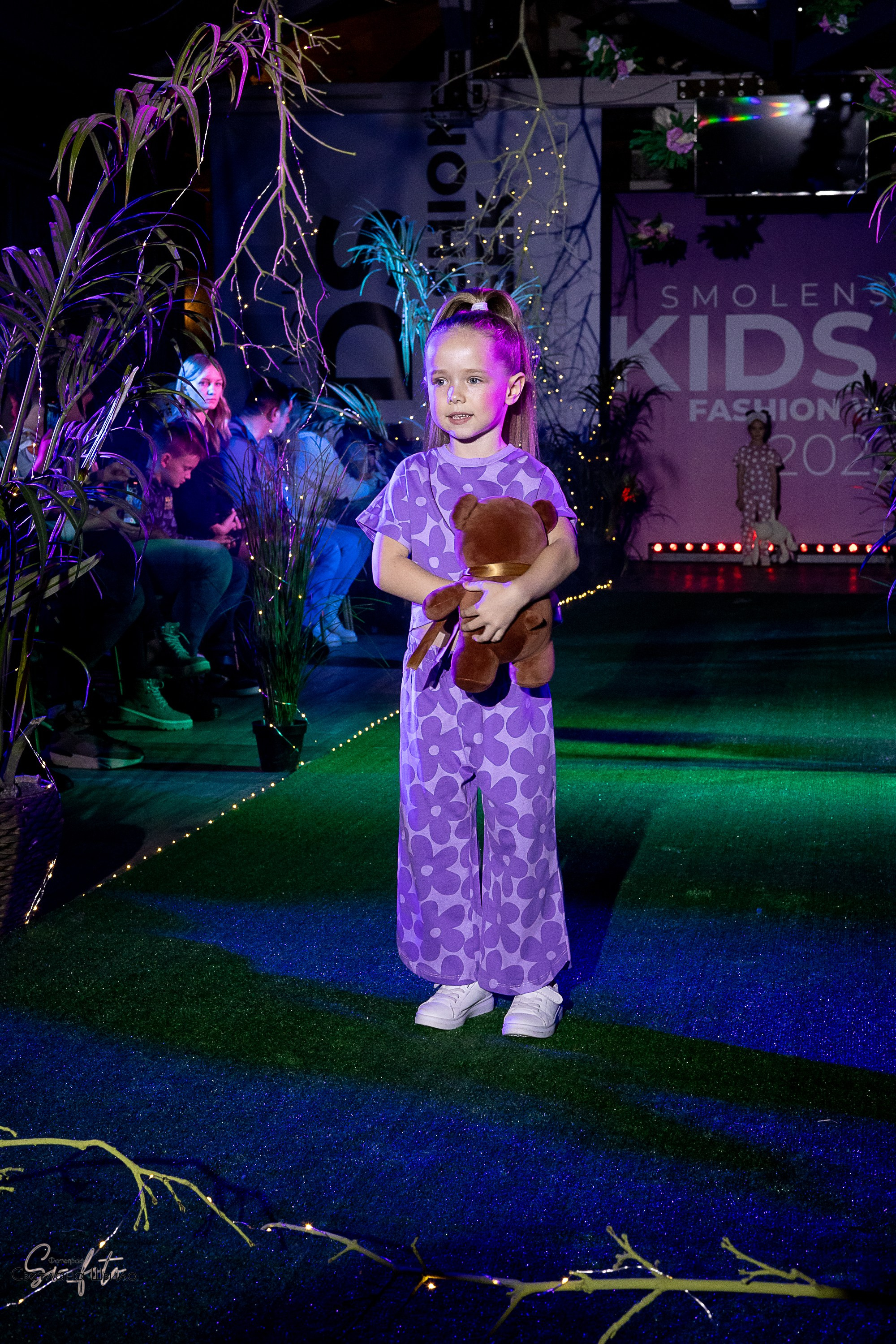 Smolensk Fashion Week_показы_ДЕНЬ 3_ФИНАЛ_Алиса в стране чудес. Главная