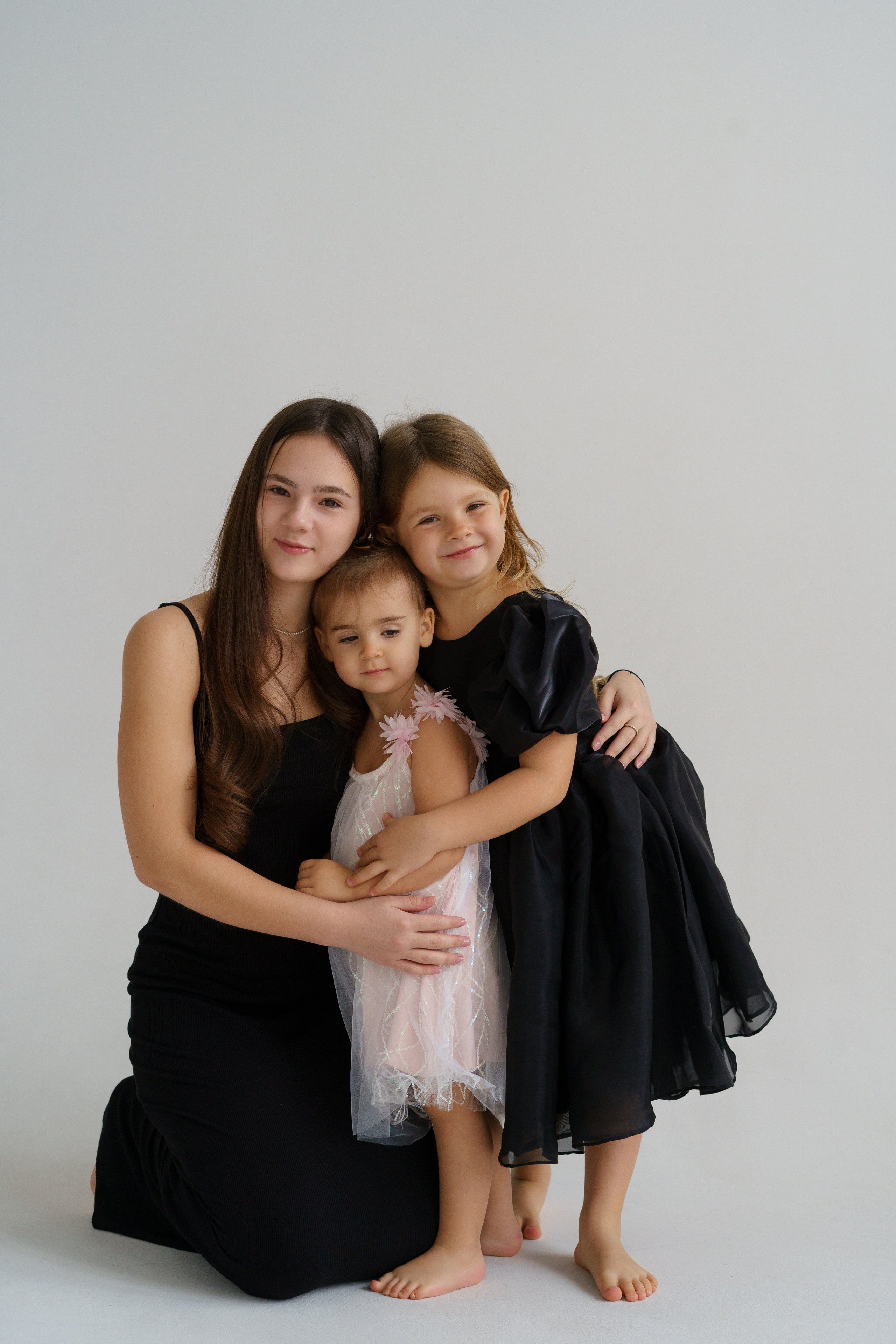 Оля, Настя, Кристина, Катя. Главная