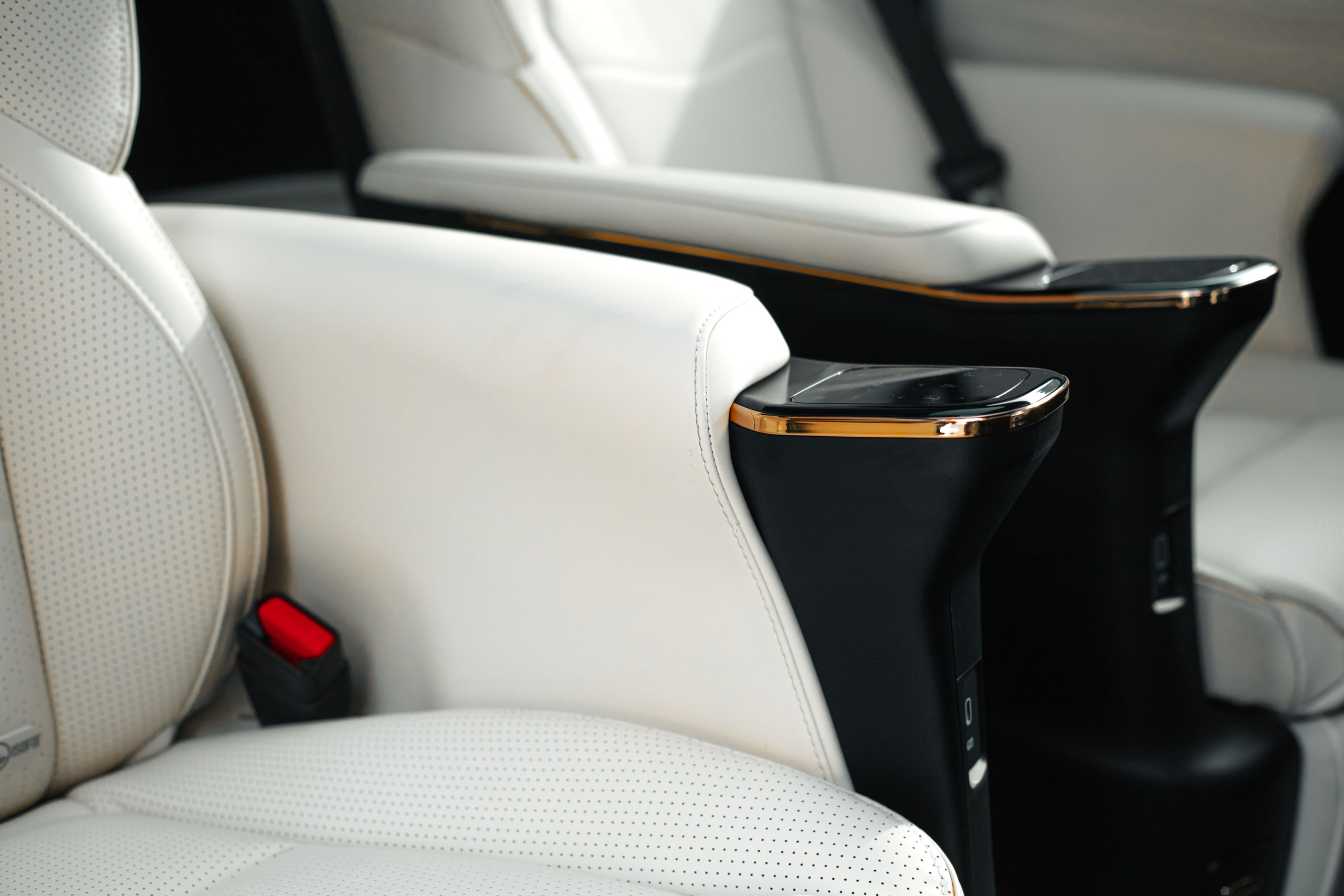 Бизнес съемка для автосалона GAC в городе Ижевск. Бизнес фотограф Ижевск — Назаров Роман