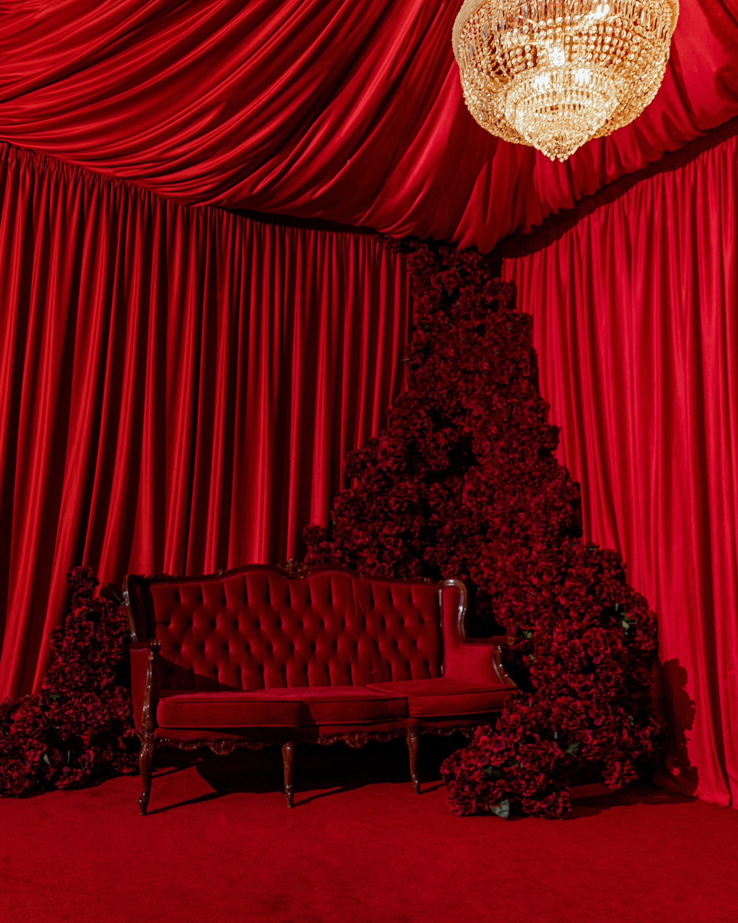 Зал KYLIE. Декор свадеб и мероприятий ALE DECOR