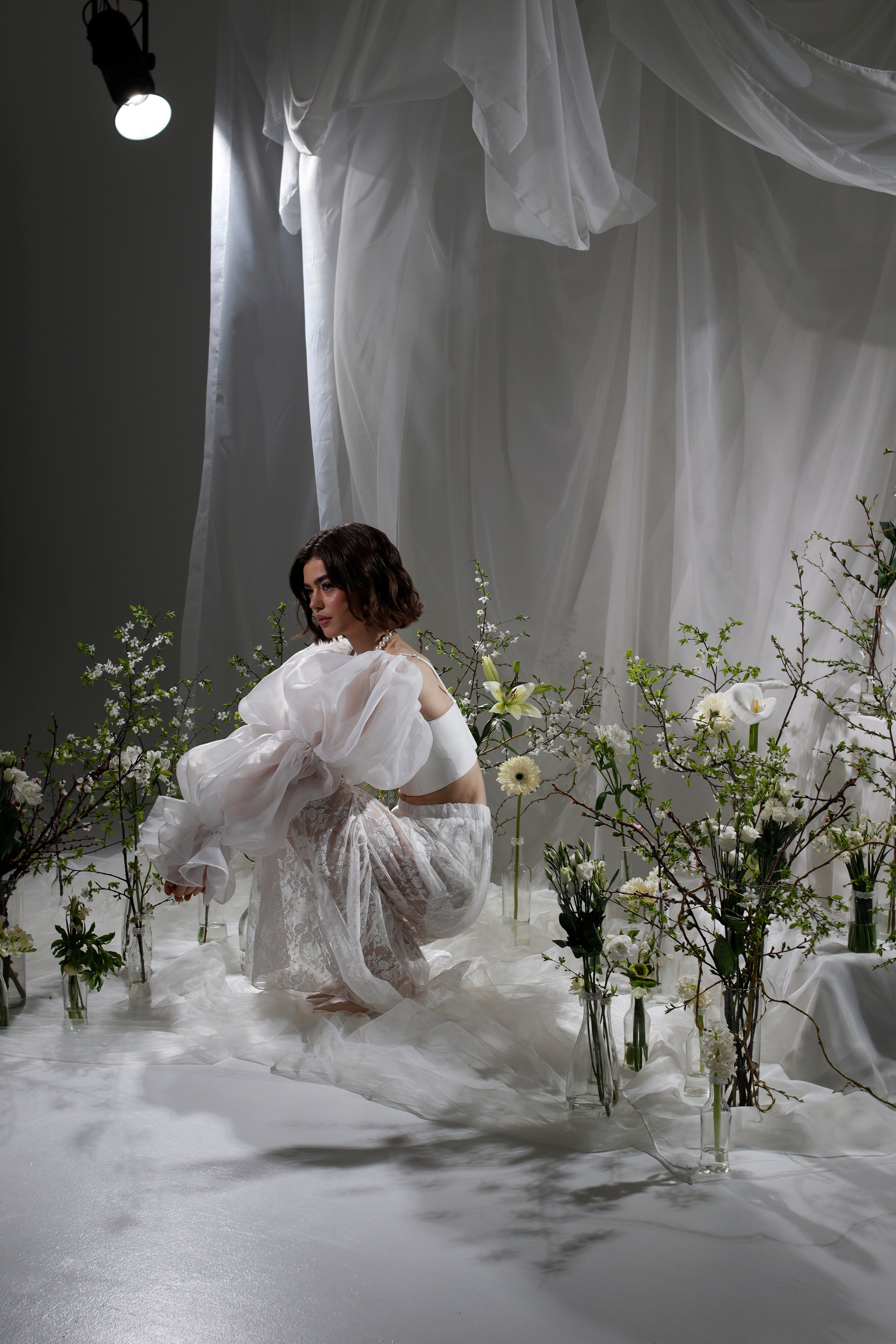 Фотосессии в студии. Я — фотограф, который помогает запечатлеть самые важные моменты вашей жизни!