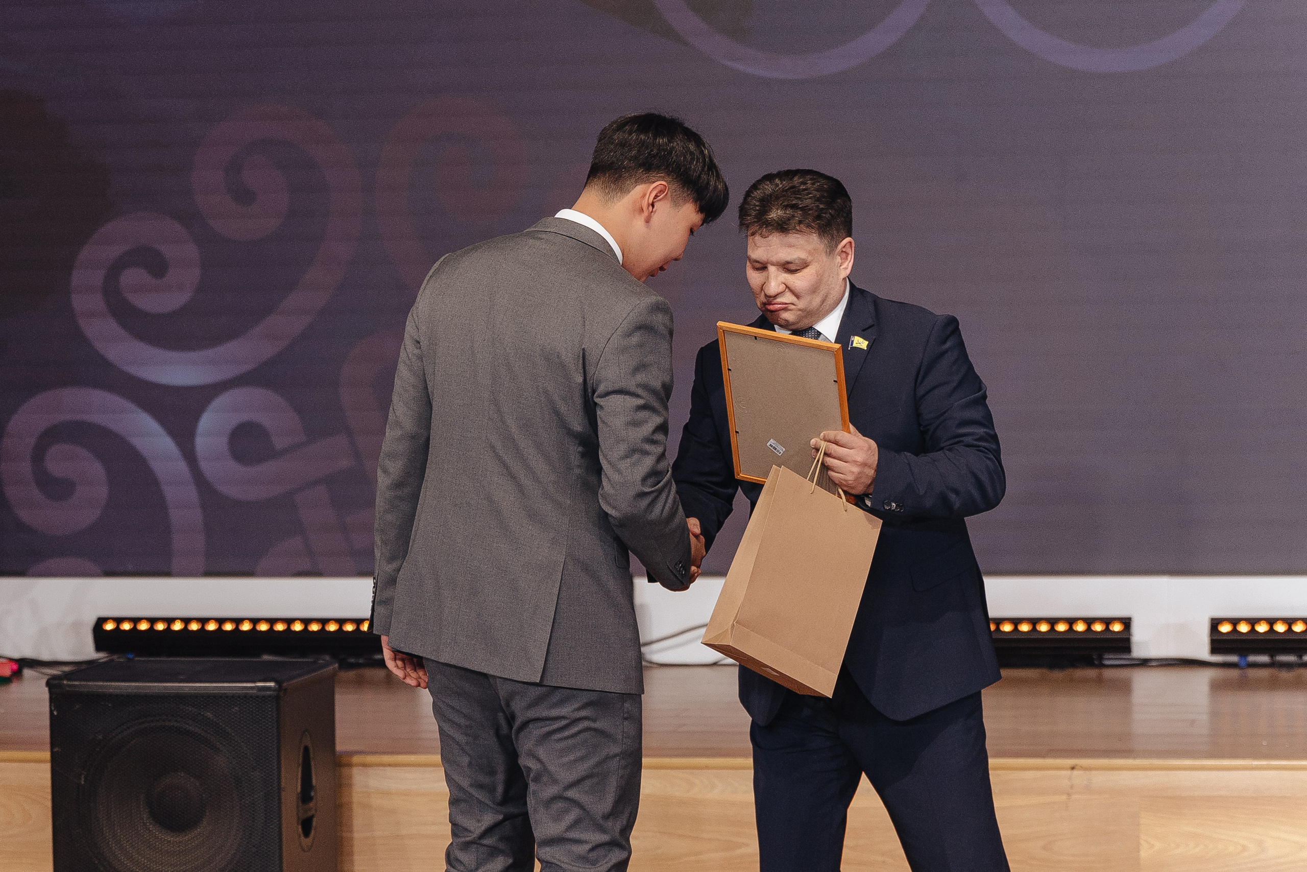 Студенческий бал. Свадебный и семейный фотограф в Улан-Удэ