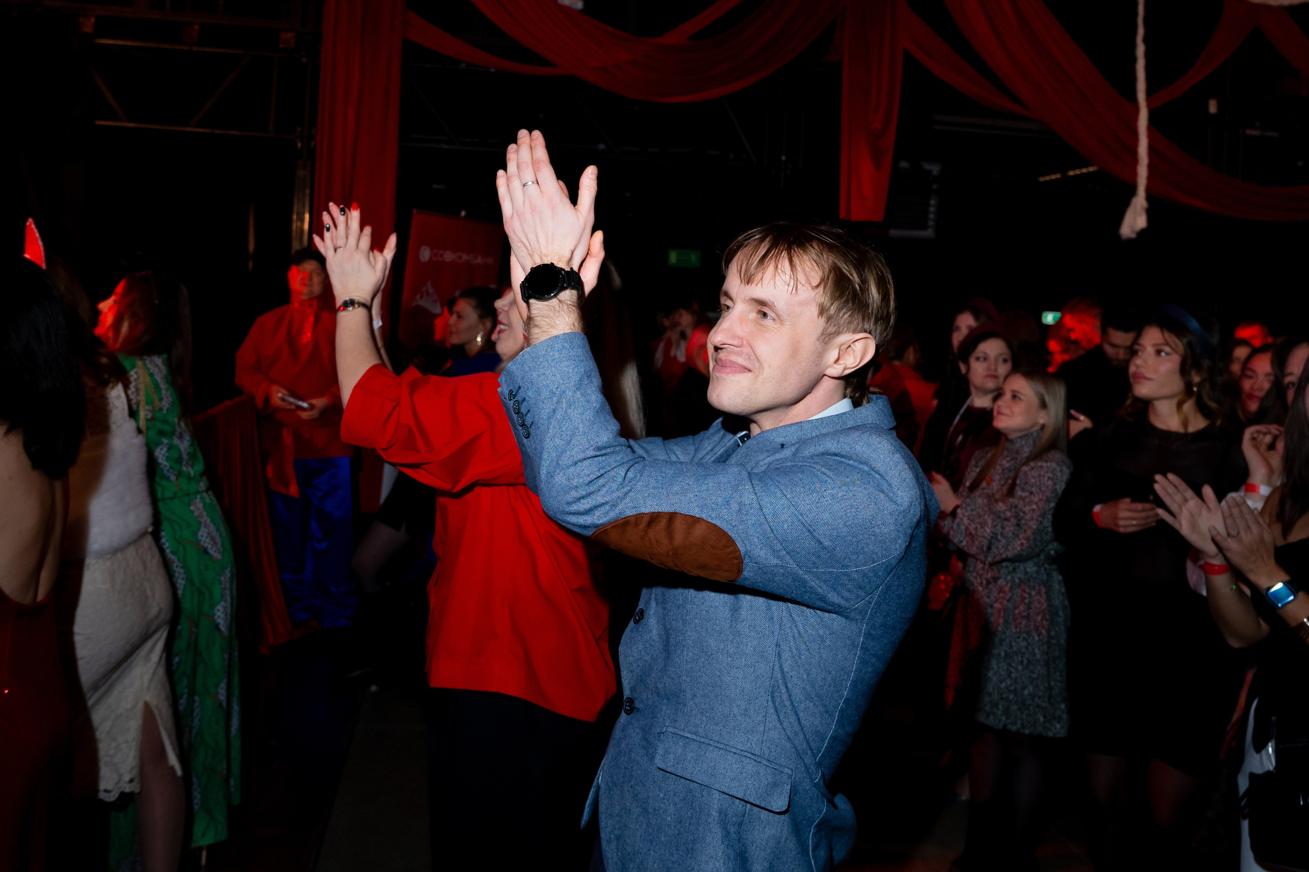 Новогодний корпоратив Совкомбанк 2025. Фотограф в Екатеринбурге Юрий Кутаев