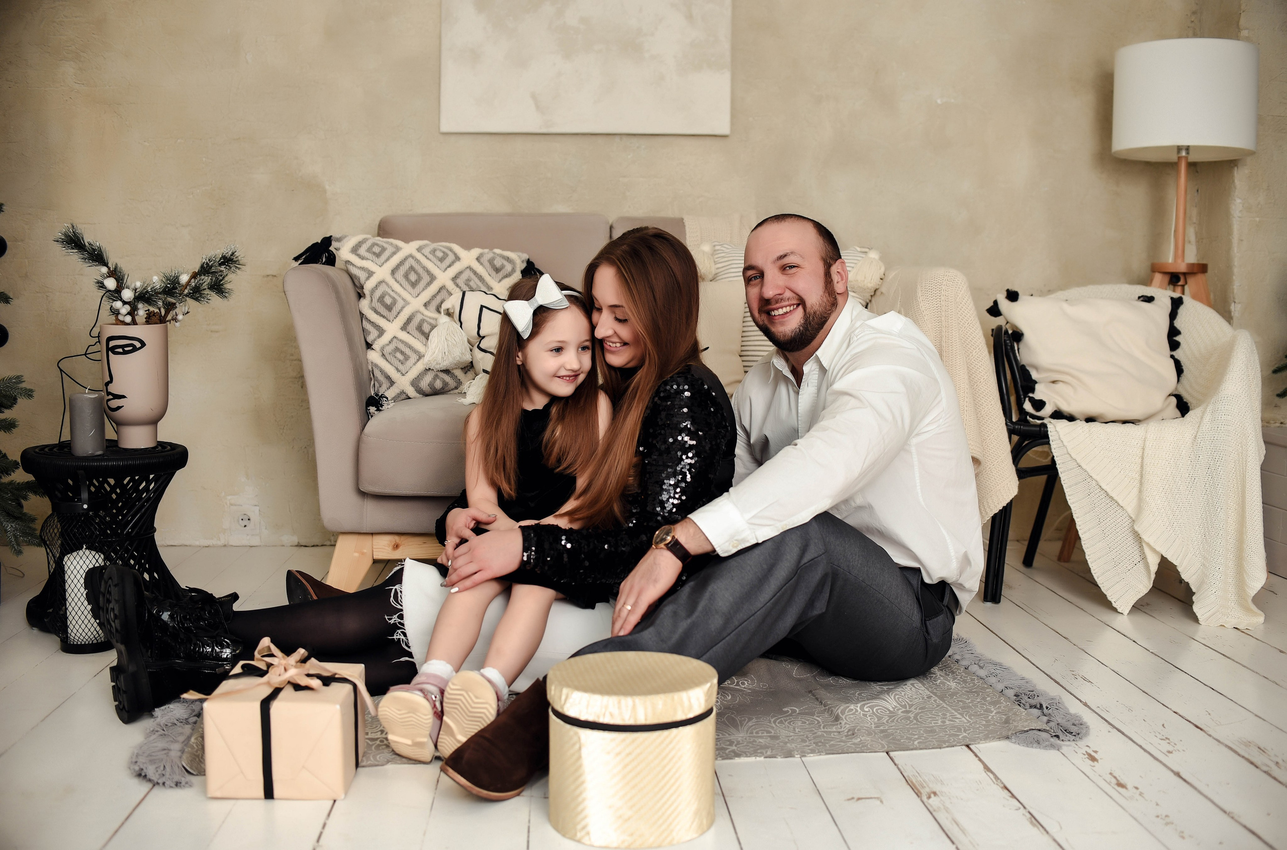 Новогодняя семейная. Свадебный, семейный, детский, контент фотограф в Омске Максим Ильин