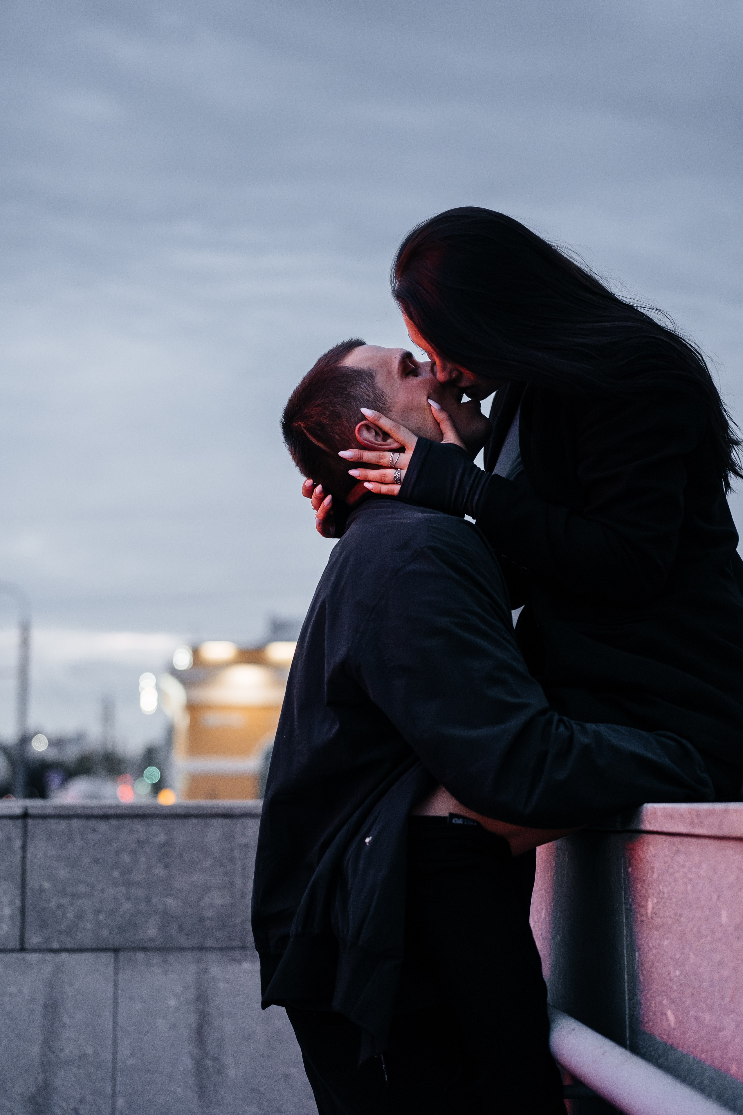 Прогулка по ночному городу. Свадебный фотограф Барнаул Алексей Павлов