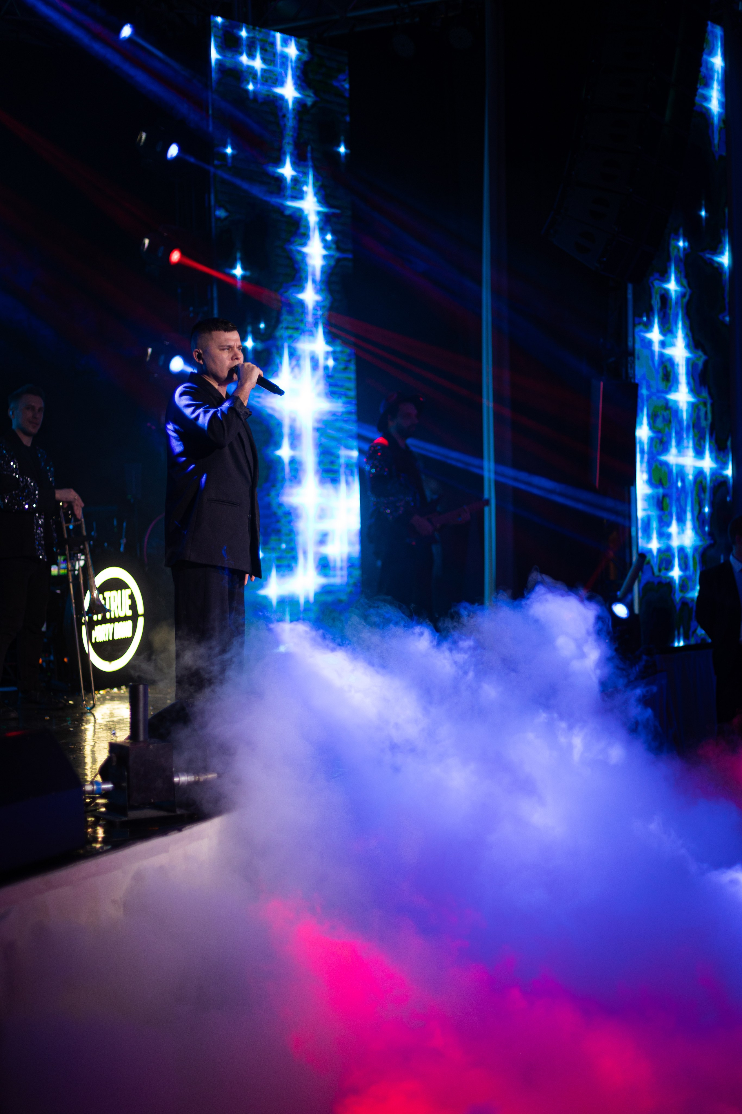 Автопортрет. Летний Дворец в Петергофе. Ваш фотограф — Александра Андрущенко