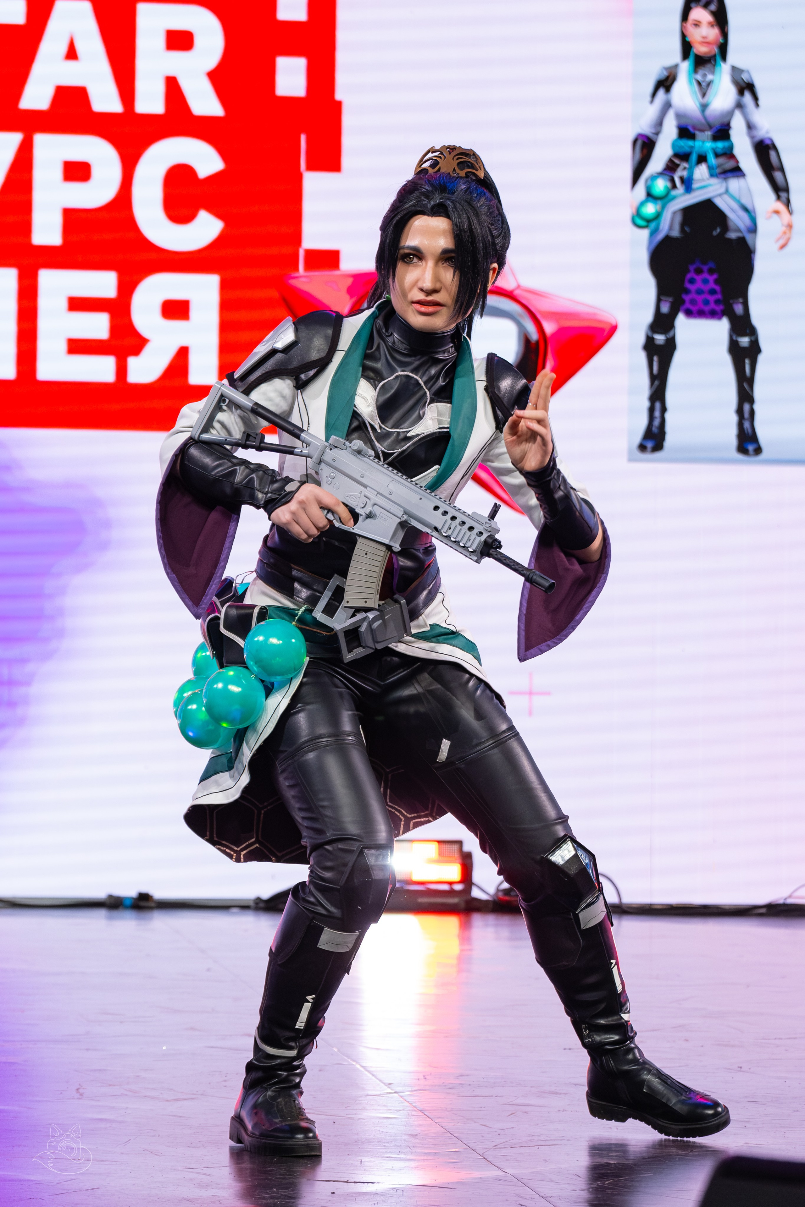 Сцена РЭД ЭКСПО 2024. Косплей фотограф