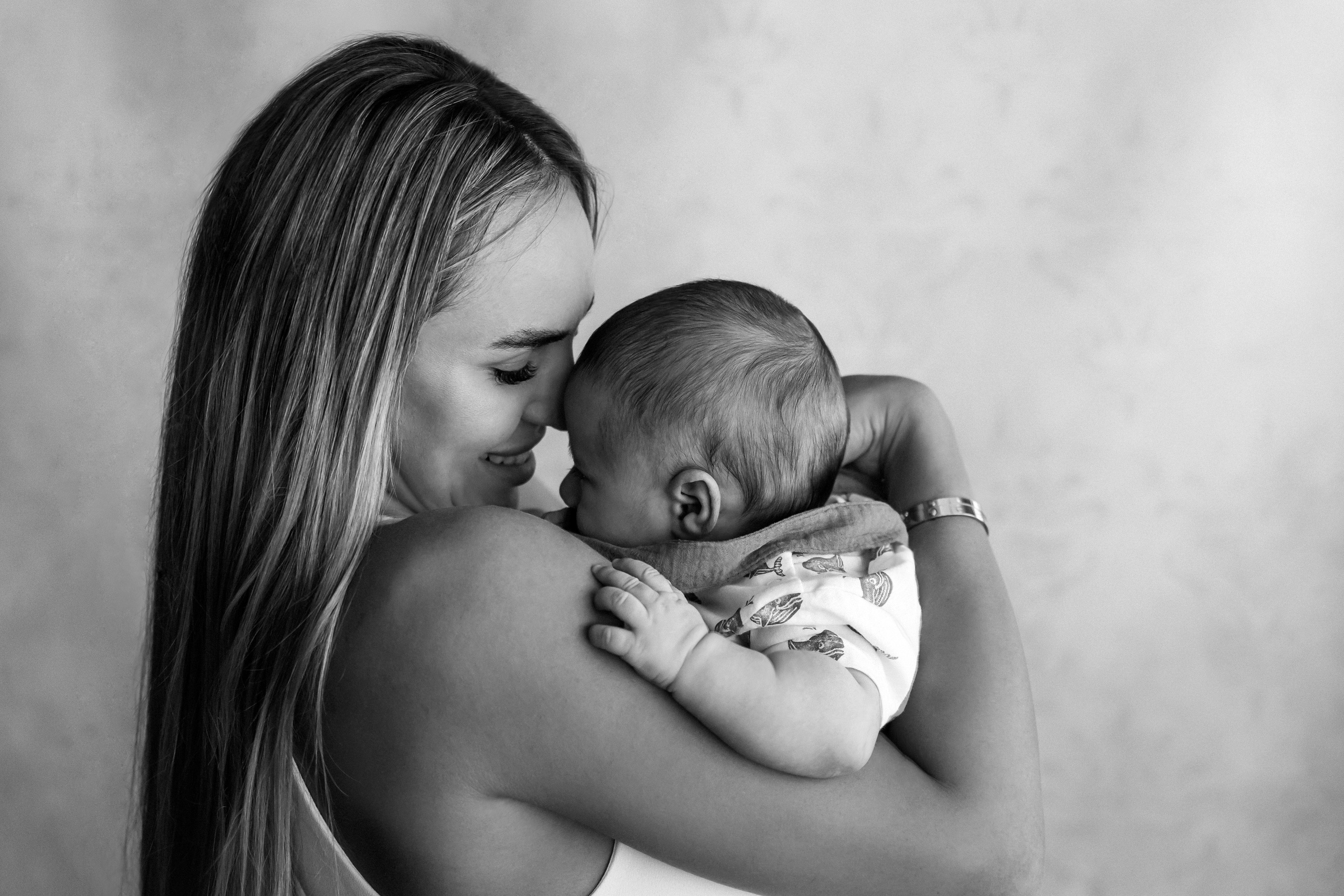 Photo session with three-month-old baby. Professional family and children’s photographer in Izmir Irina Eron