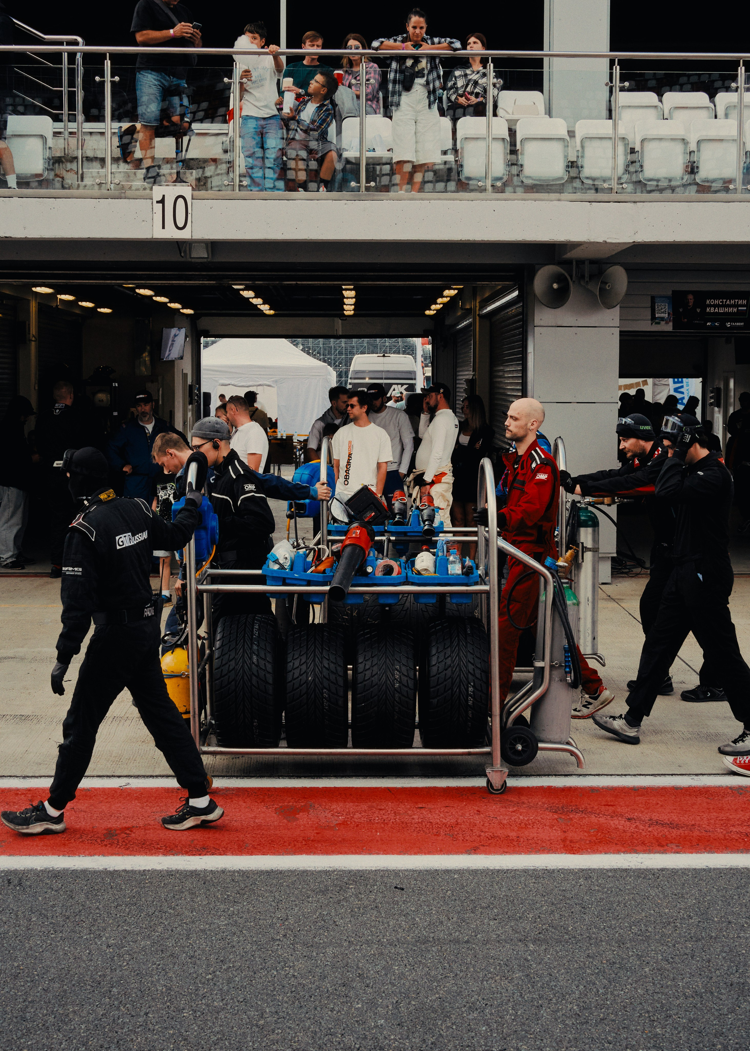 REC 2025. Автомобильный и коммерческий фотограф Москва