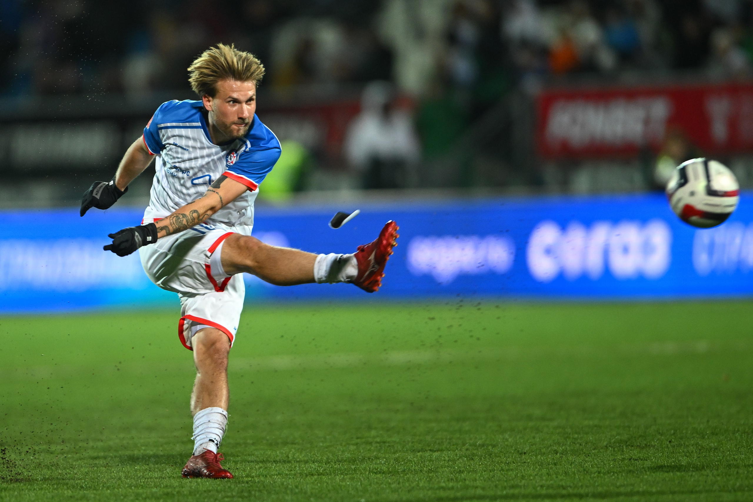 Фотограф на футбол. Спортивный и репортажный фотограф в Казани Вячеслав Сатонин