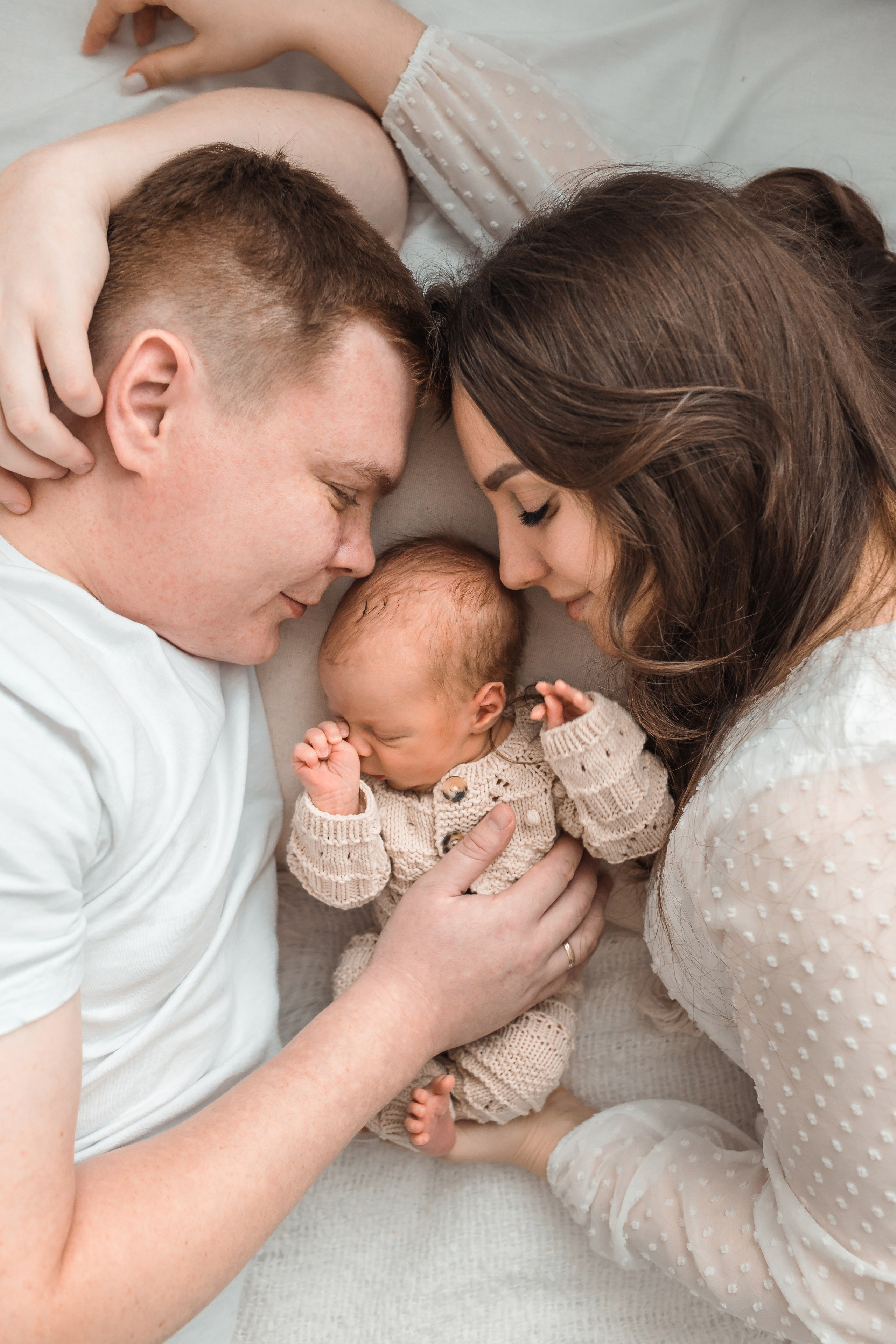 Newborn фотосессия (фотосессия новорожденных). Фотостудия для новорожденных и малышей в Твери — «На ручках»