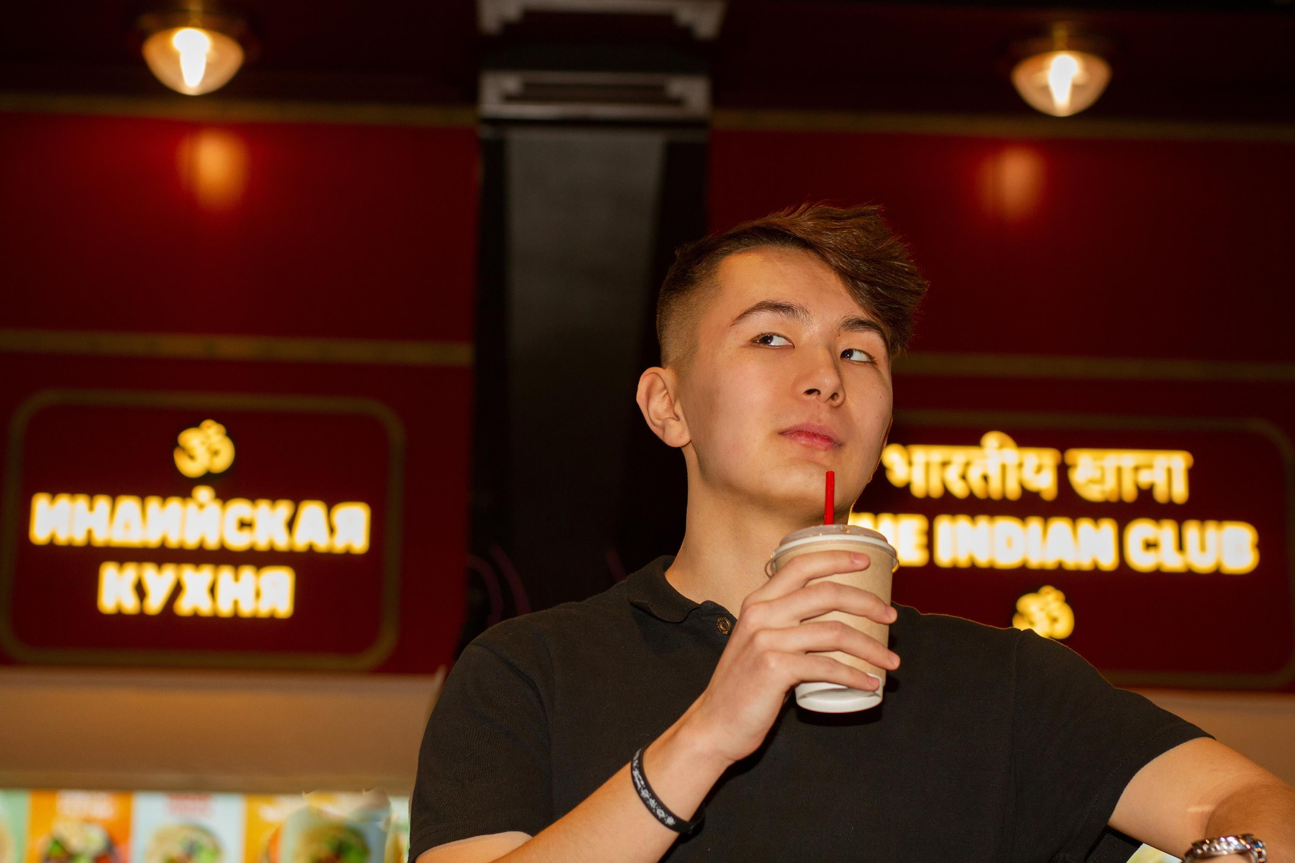 Арман. Варшавский вокзал. Свадебный, семейный и контент фотограф в Санкт- Петербурге Елена Грие