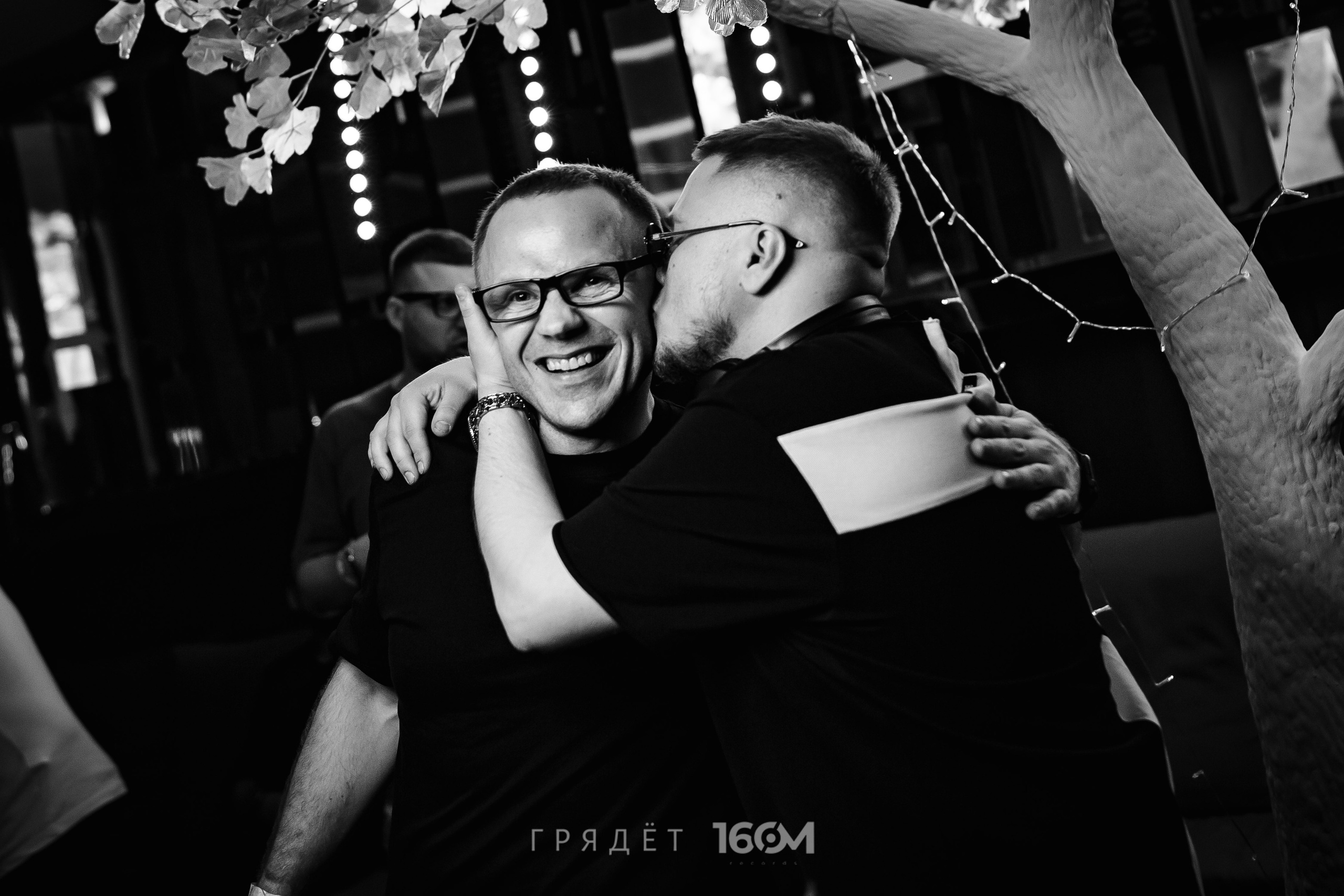 16 Om & Gryadet. Репортажный (клубный) фотограф в Москве
