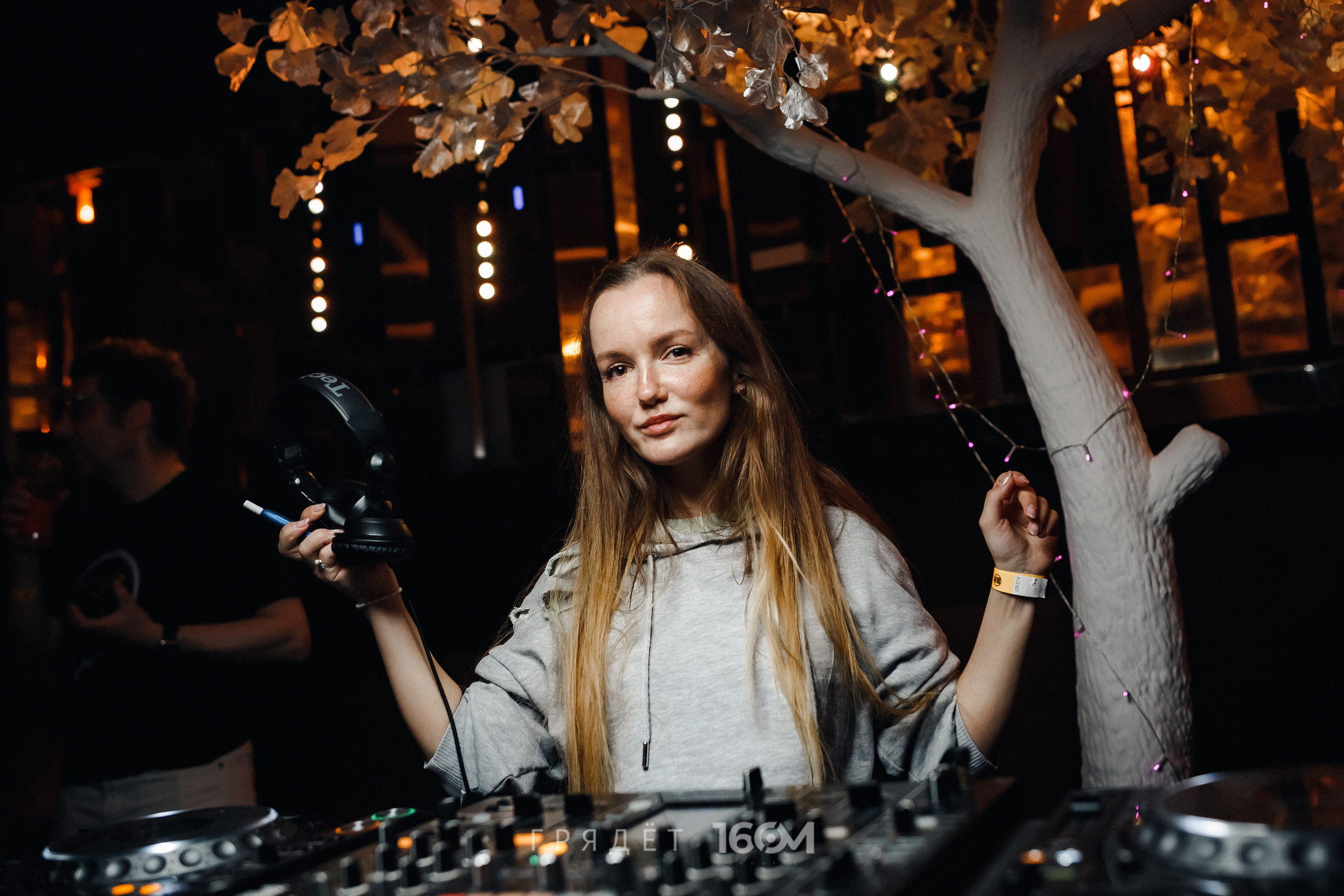 16 Om & Gryadet. Репортажный (клубный) фотограф в Москве