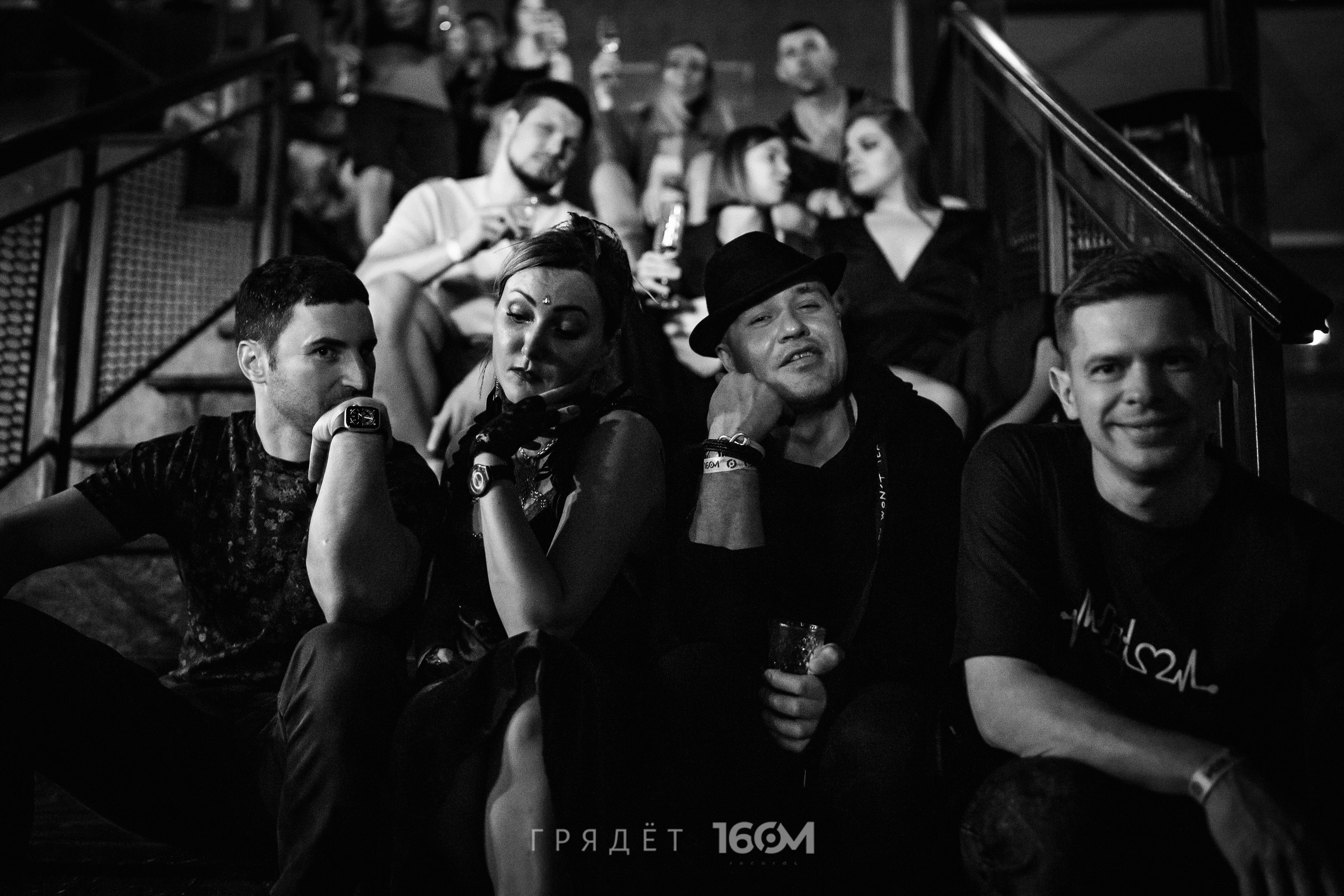 16 Om & Gryadet. Репортажный (клубный) фотограф в Москве