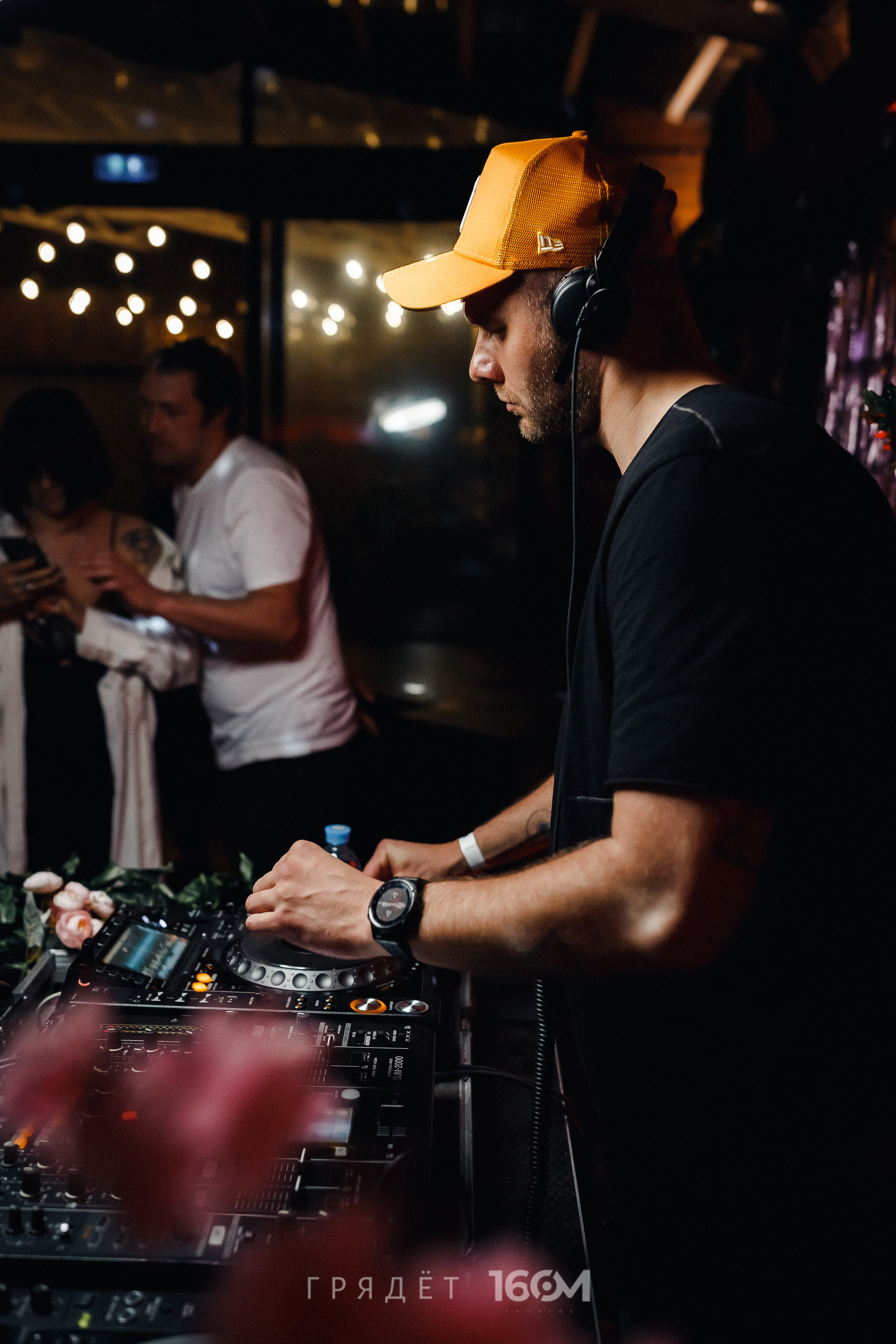 16 Om & Gryadet. Репортажный (клубный) фотограф в Москве