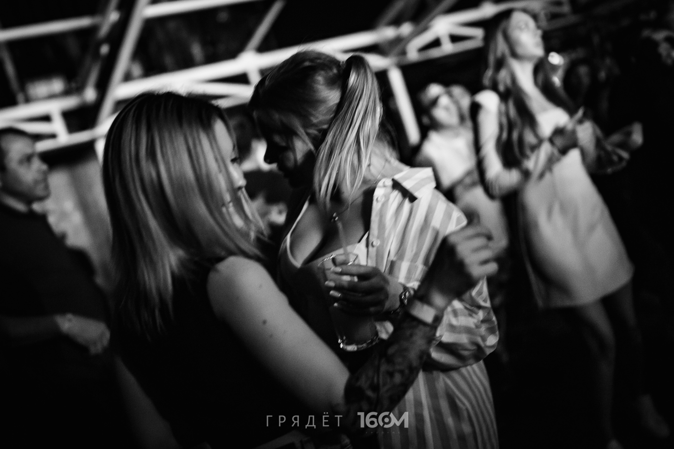 16 Om & Gryadet. Репортажный (клубный) фотограф в Москве