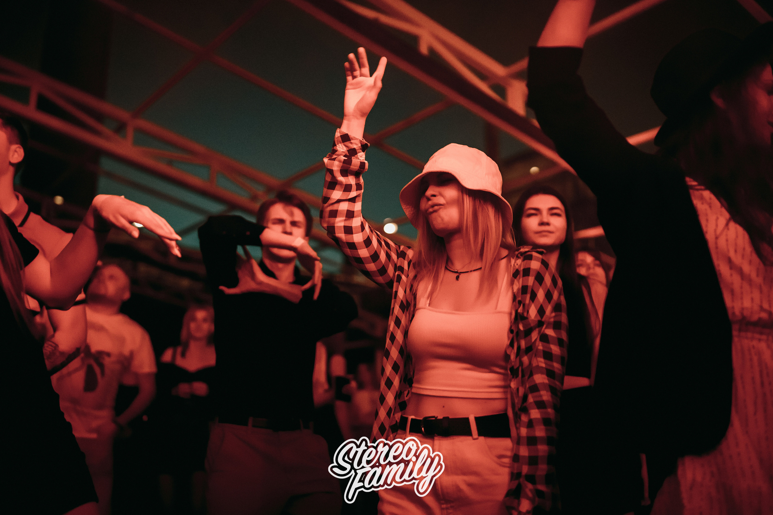 Stereoporno at Fantomas Rooftop. Репортажный (клубный) фотограф в Москве