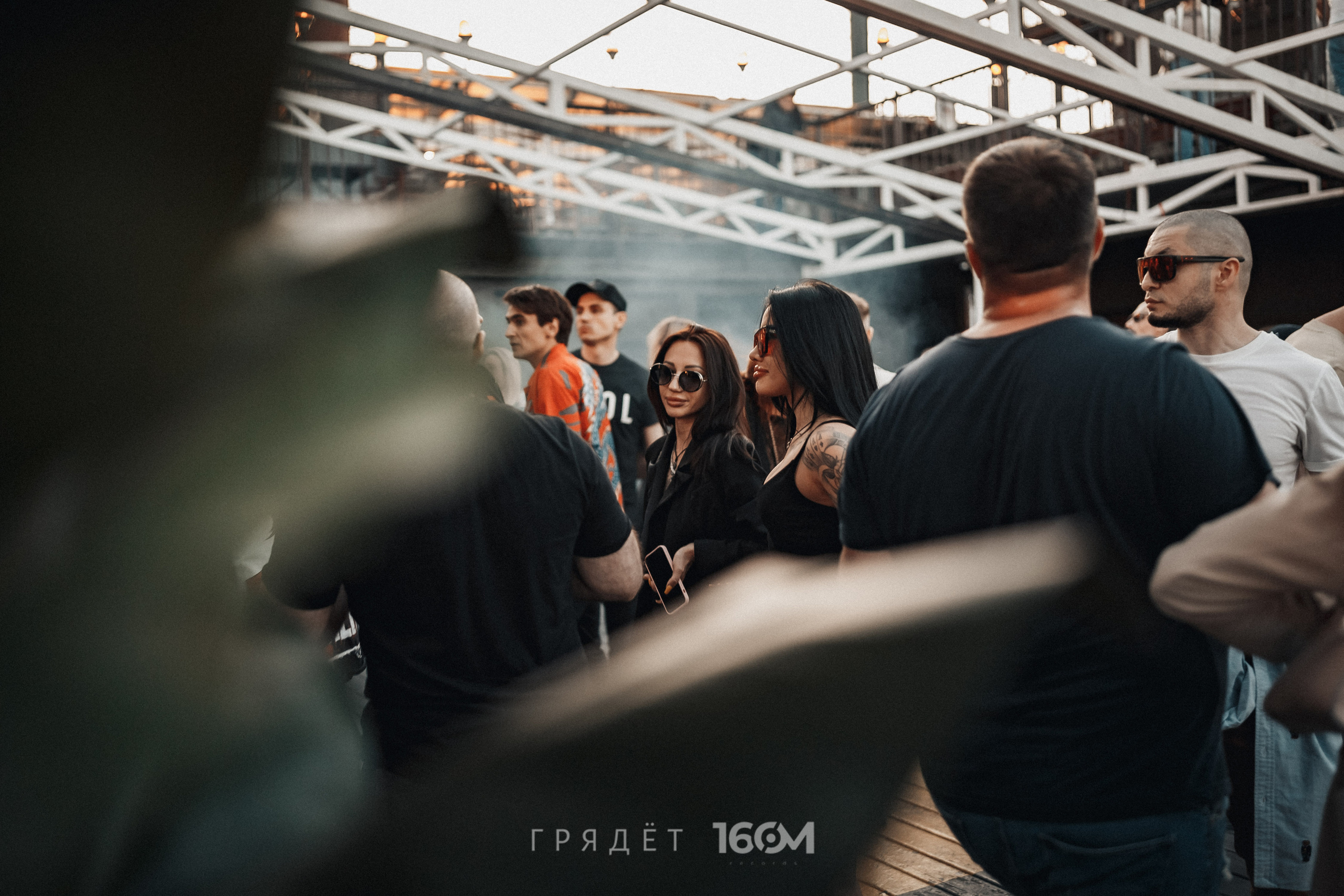16 Om & Gryadet. Репортажный (клубный) фотограф в Москве