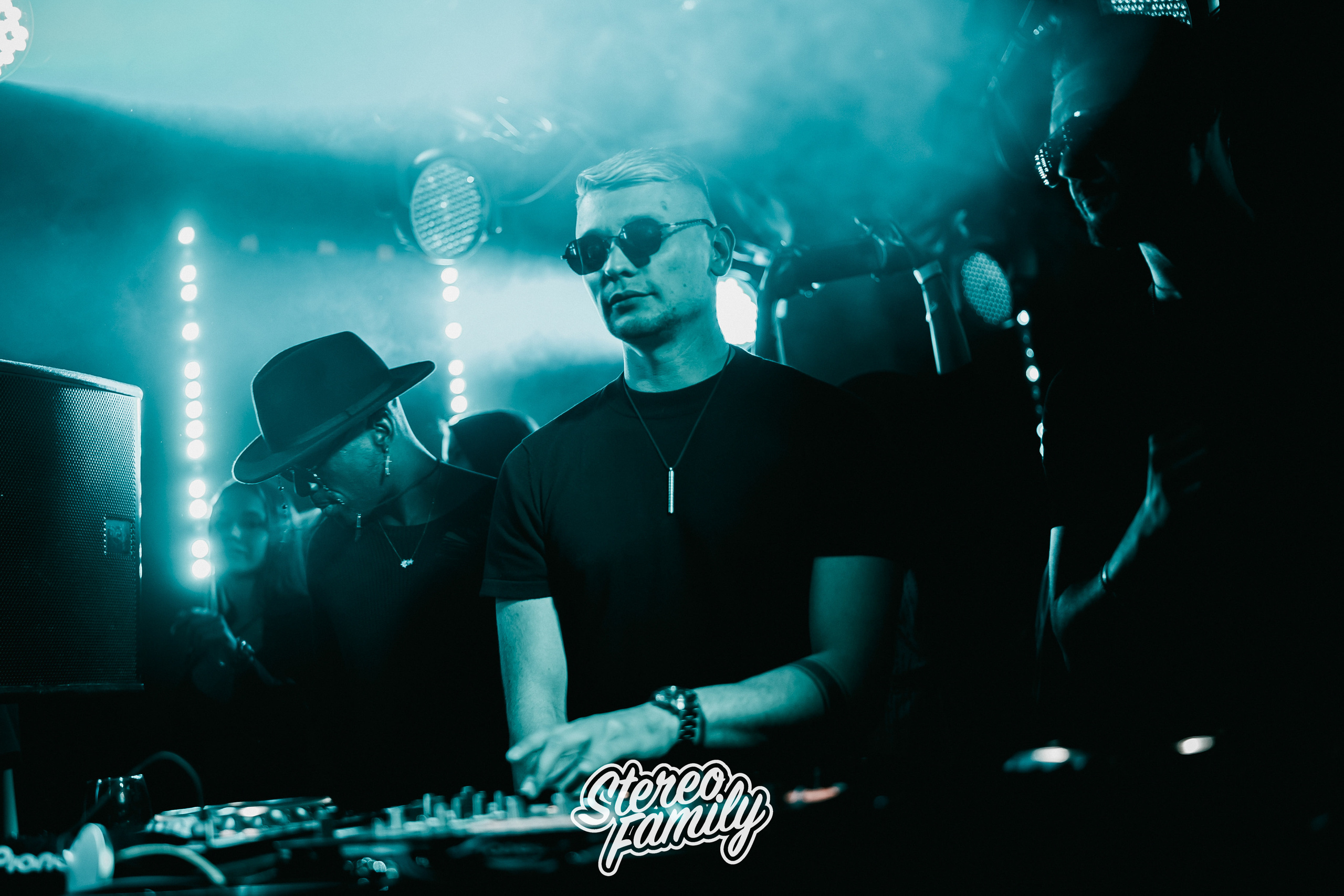 Stereoporno at Fantomas Rooftop. Репортажный (клубный) фотограф в Москве