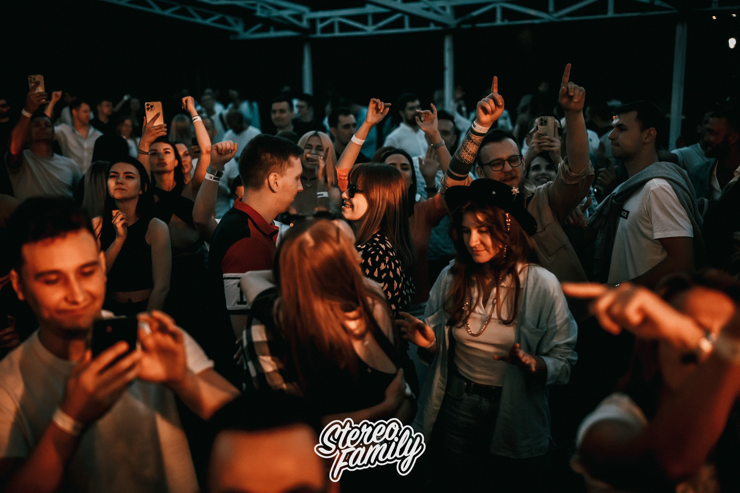 Stereoporno at Fantomas Rooftop. Репортажный (клубный) фотограф в Москве