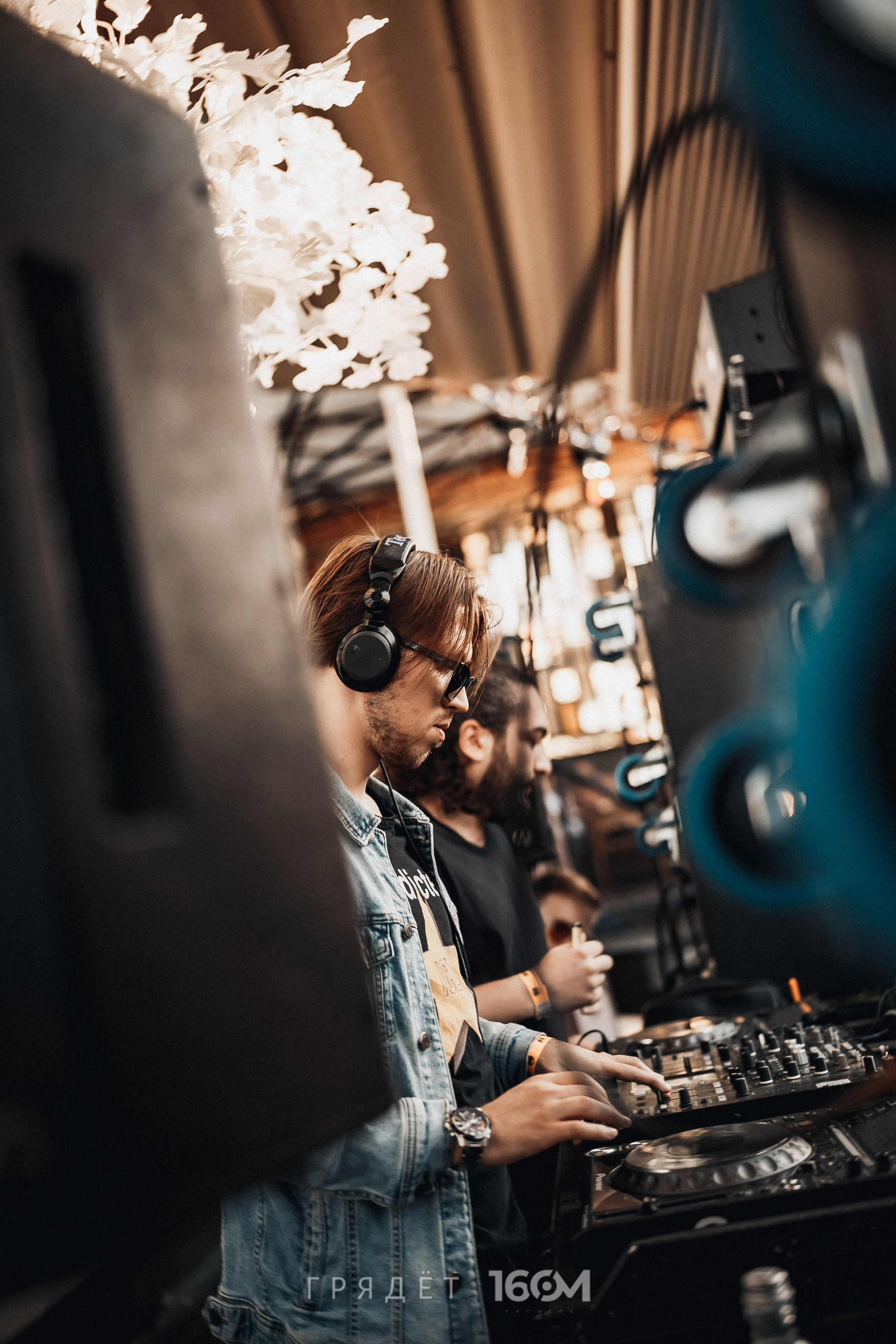 16 Om & Gryadet. Репортажный (клубный) фотограф в Москве