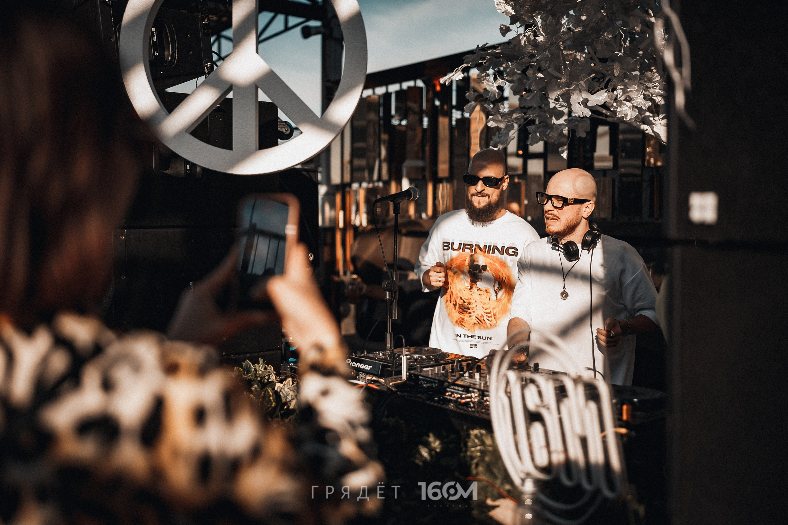 16 Om & Gryadet. Репортажный (клубный) фотограф в Москве