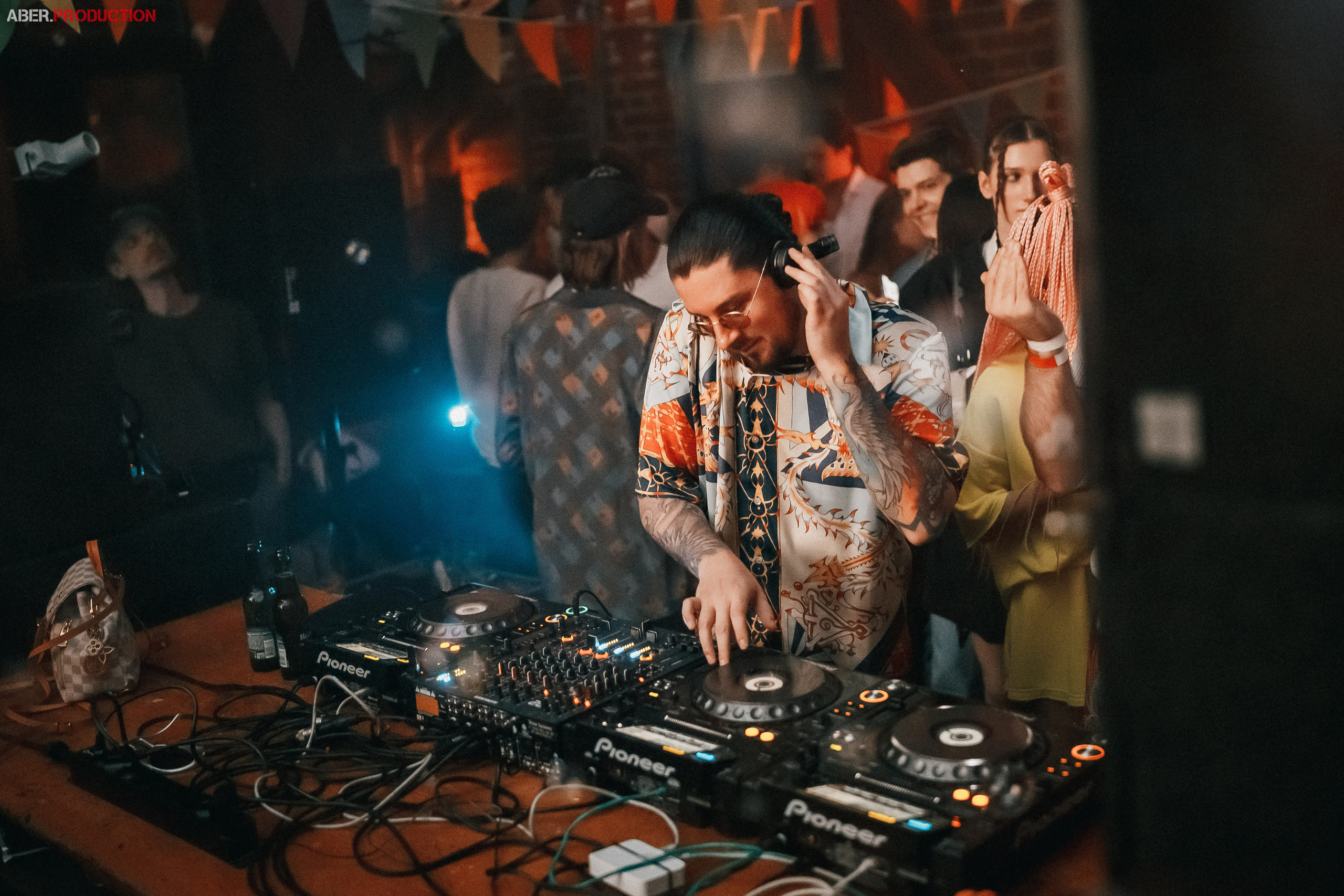 Applique 5_YEARS. Club Reportage Photographer in Moscow