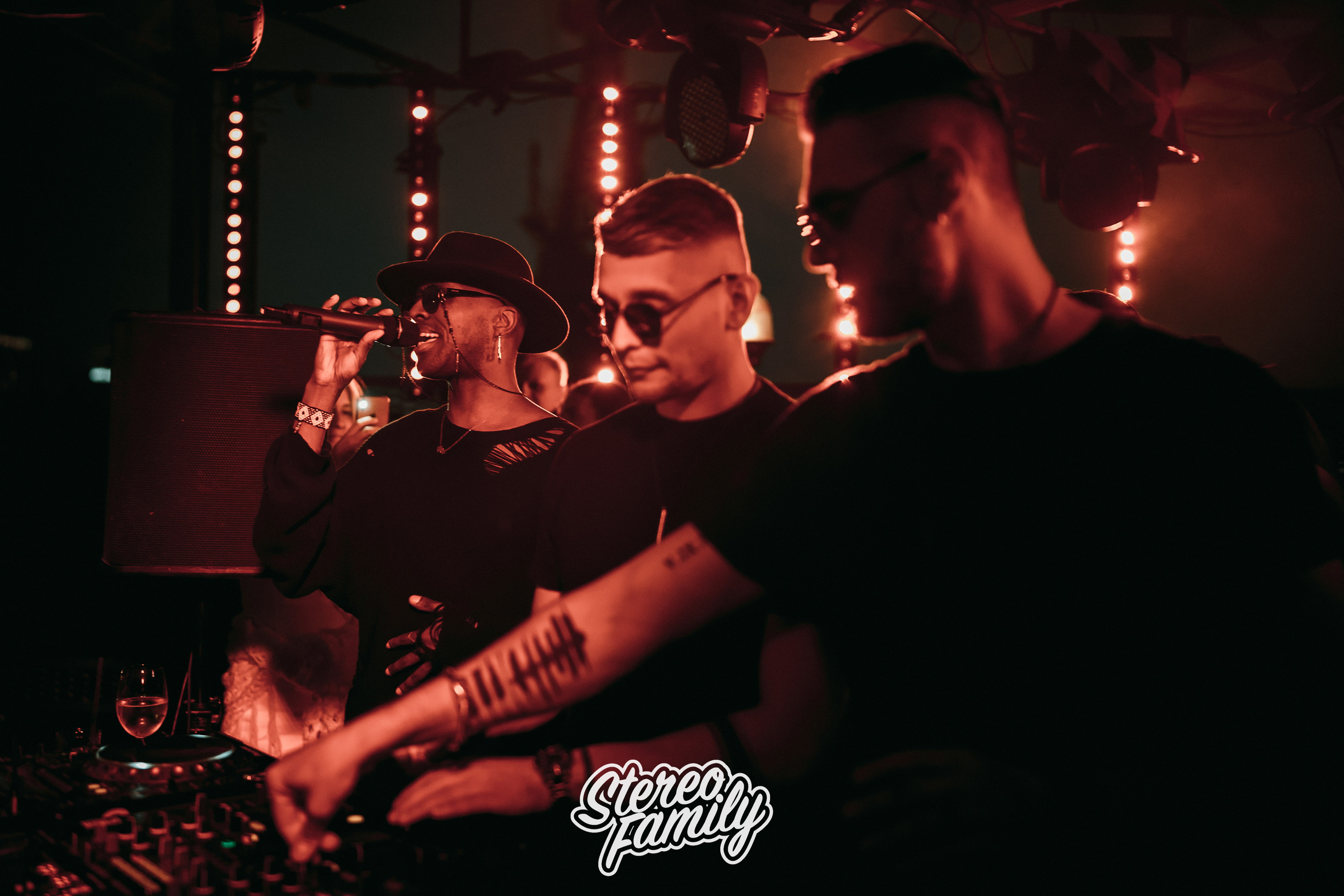 Stereoporno at Fantomas Rooftop. Репортажный (клубный) фотограф в Москве