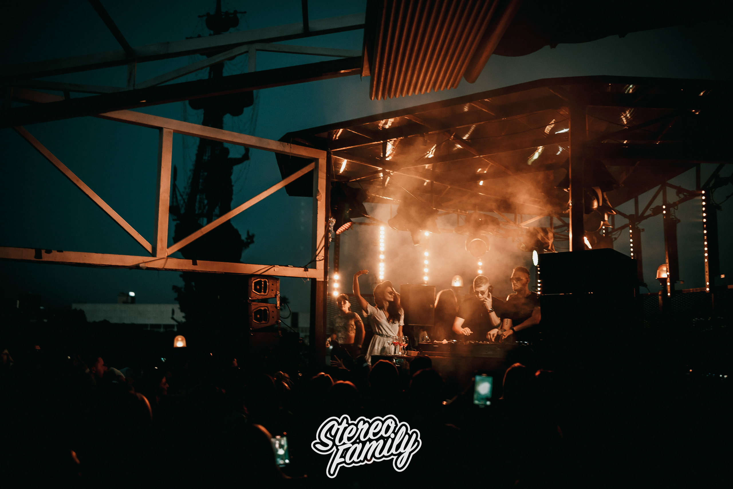 Stereoporno at Fantomas Rooftop. Репортажный (клубный) фотограф в Москве