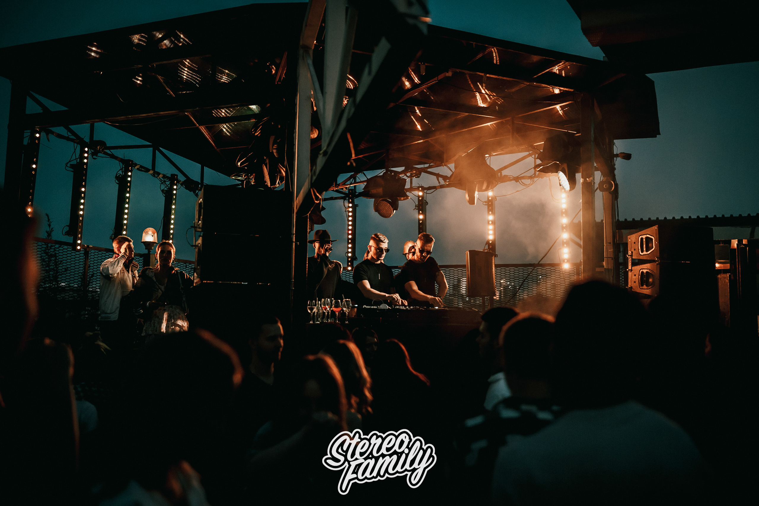 Stereoporno at Fantomas Rooftop. Репортажный (клубный) фотограф в Москве