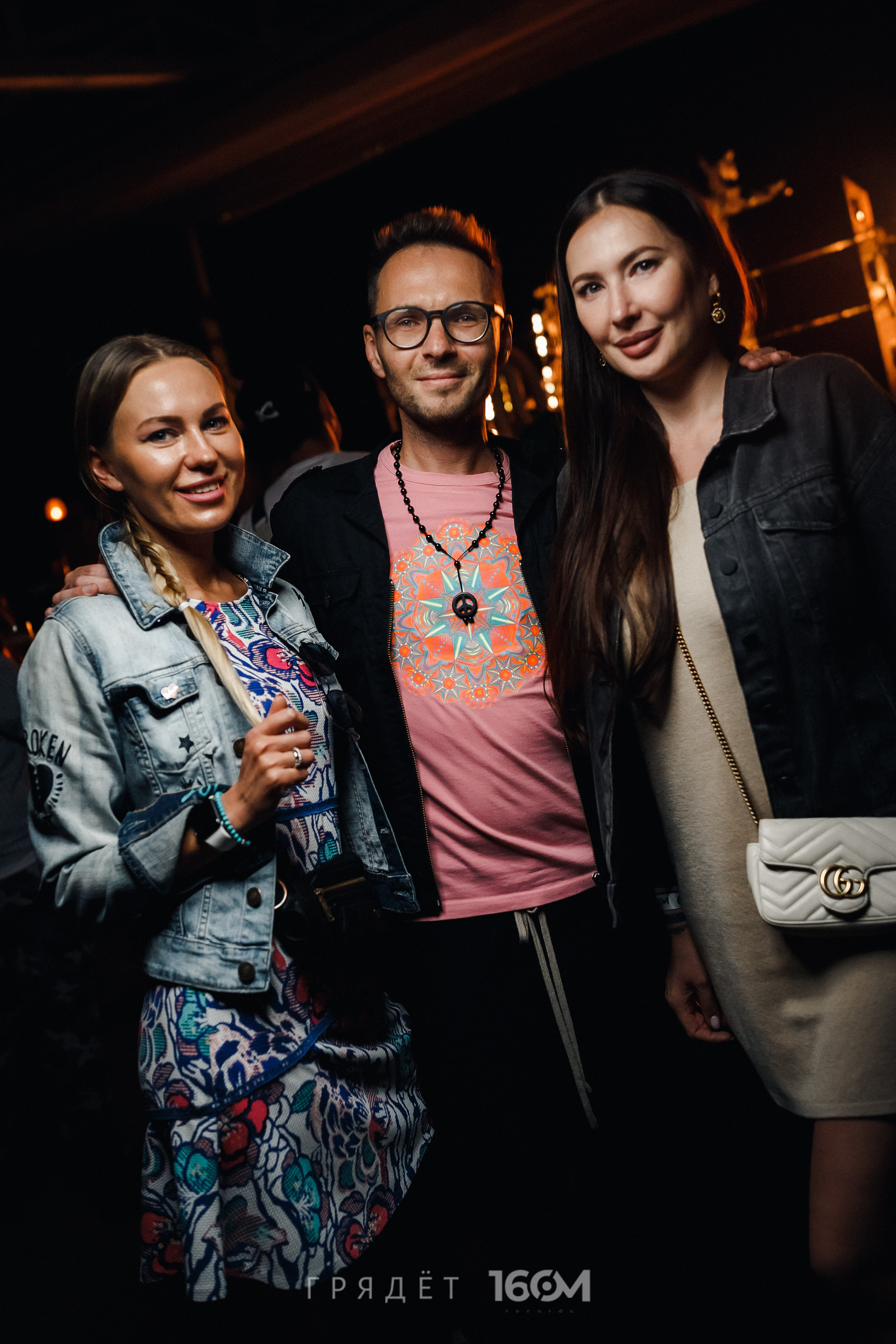 16 Om & Gryadet. Репортажный (клубный) фотограф в Москве