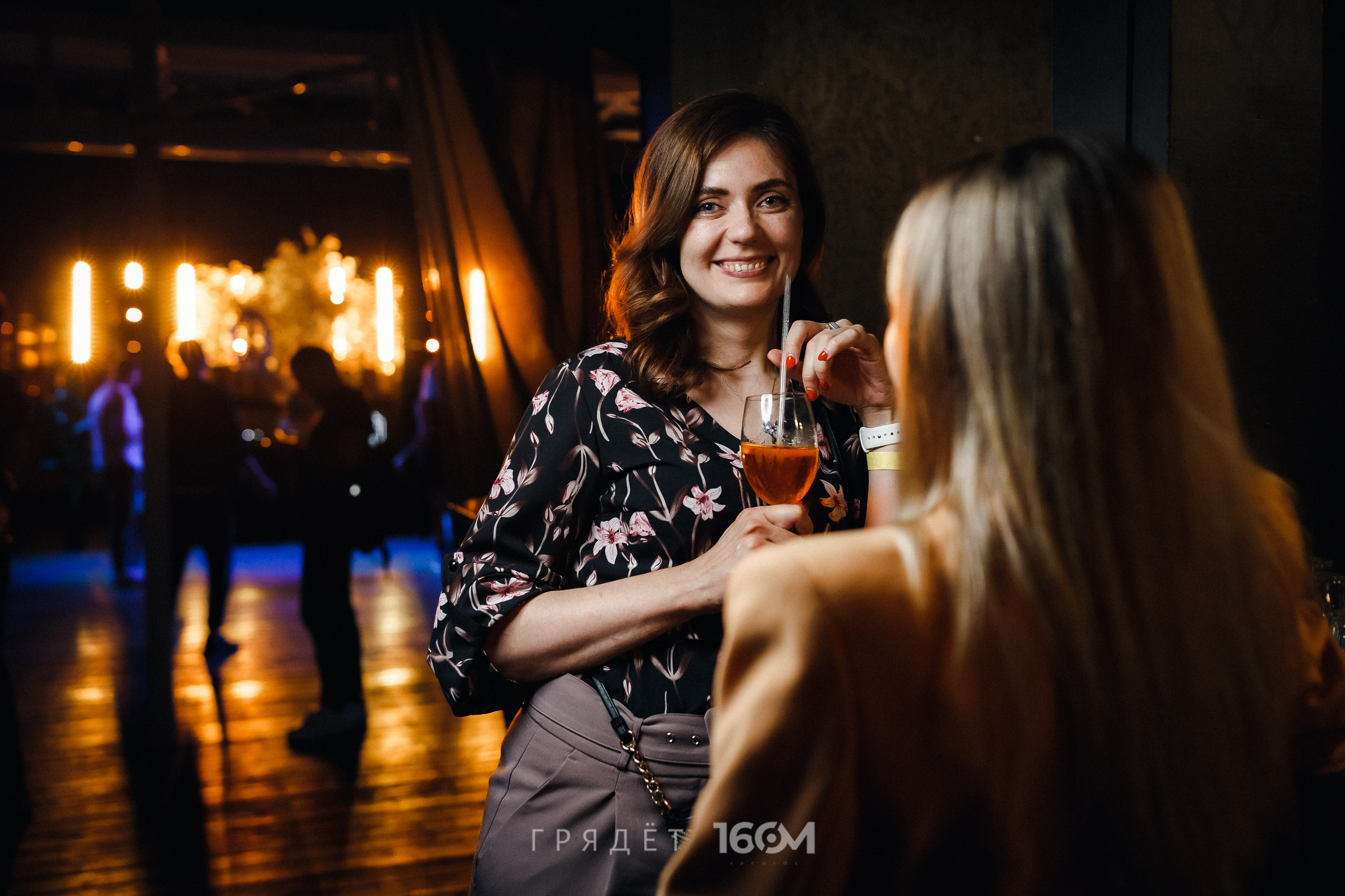 16 Om & Gryadet. Репортажный (клубный) фотограф в Москве