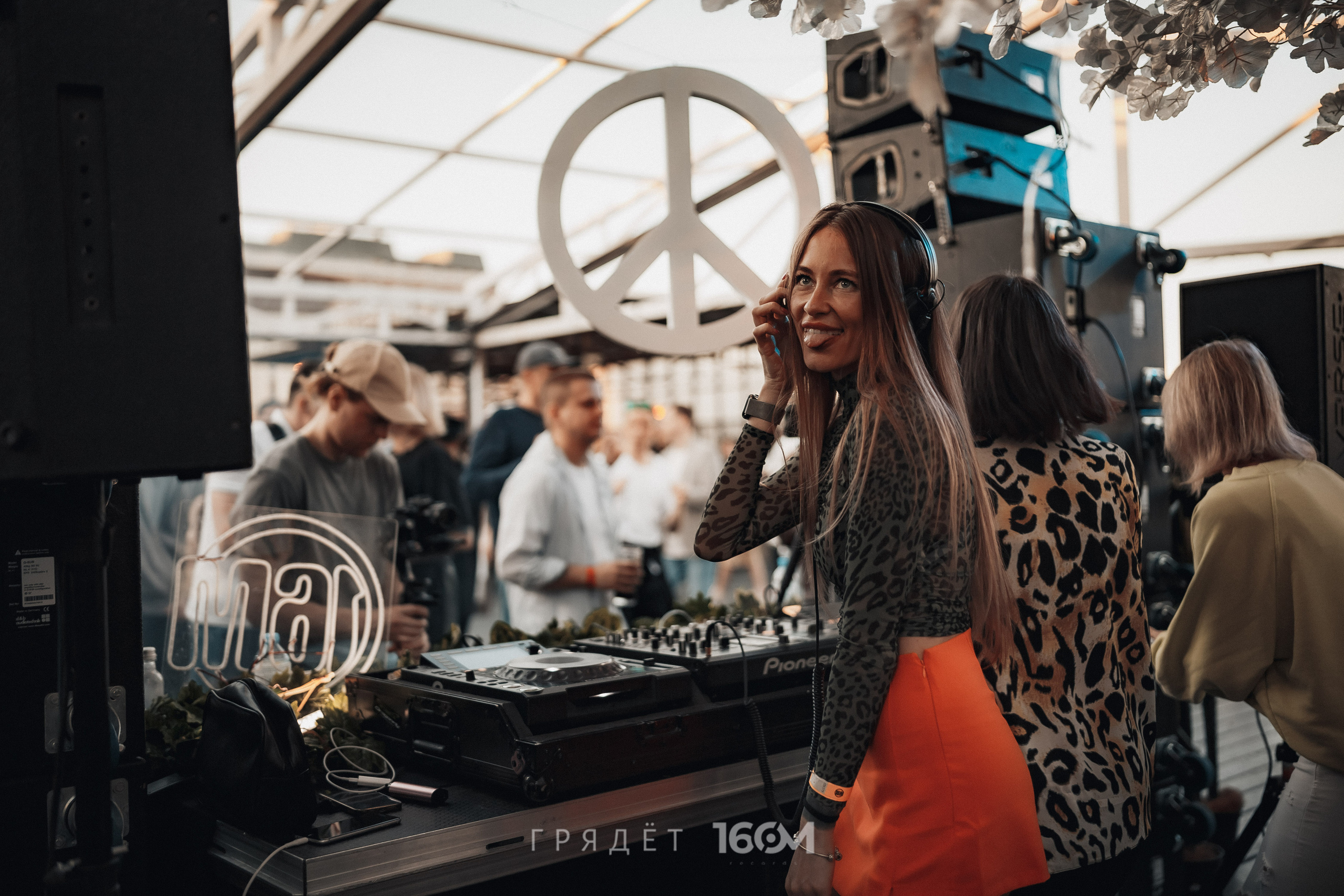 16 Om & Gryadet. Репортажный (клубный) фотограф в Москве