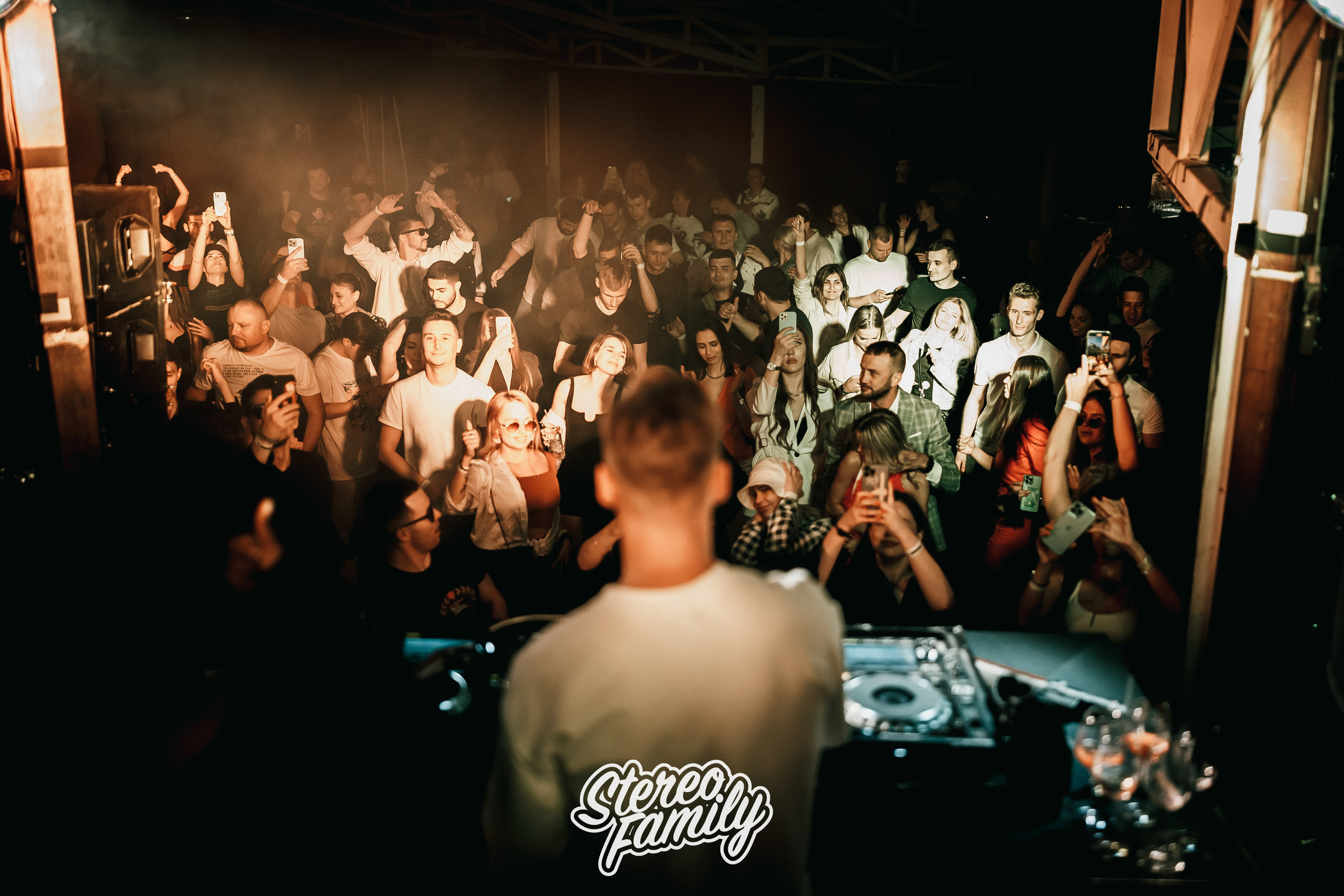Stereoporno at Fantomas Rooftop. Репортажный (клубный) фотограф в Москве