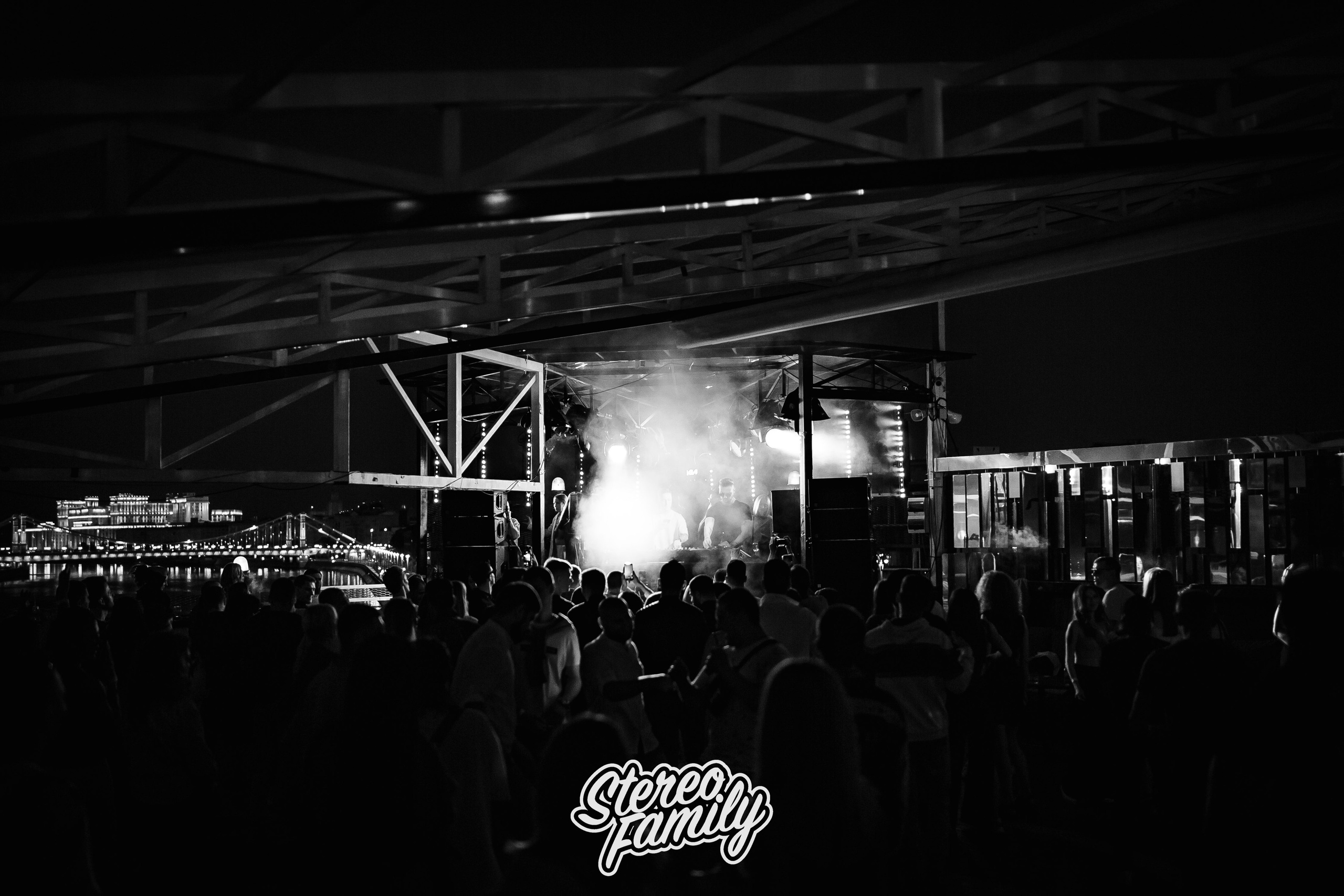 Stereoporno at Fantomas Rooftop. Репортажный (клубный) фотограф в Москве