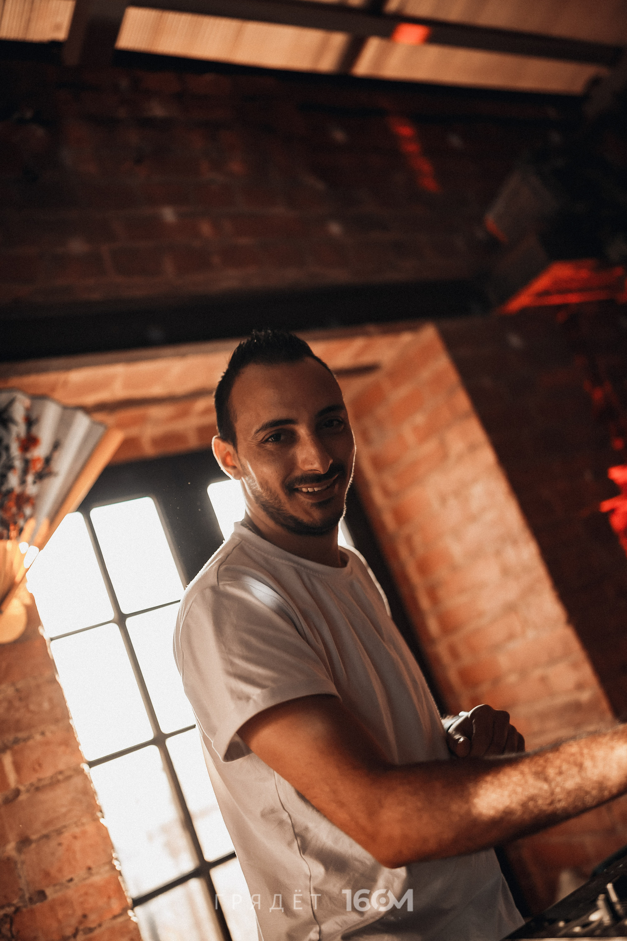 16 Om & Gryadet. Репортажный (клубный) фотограф в Москве