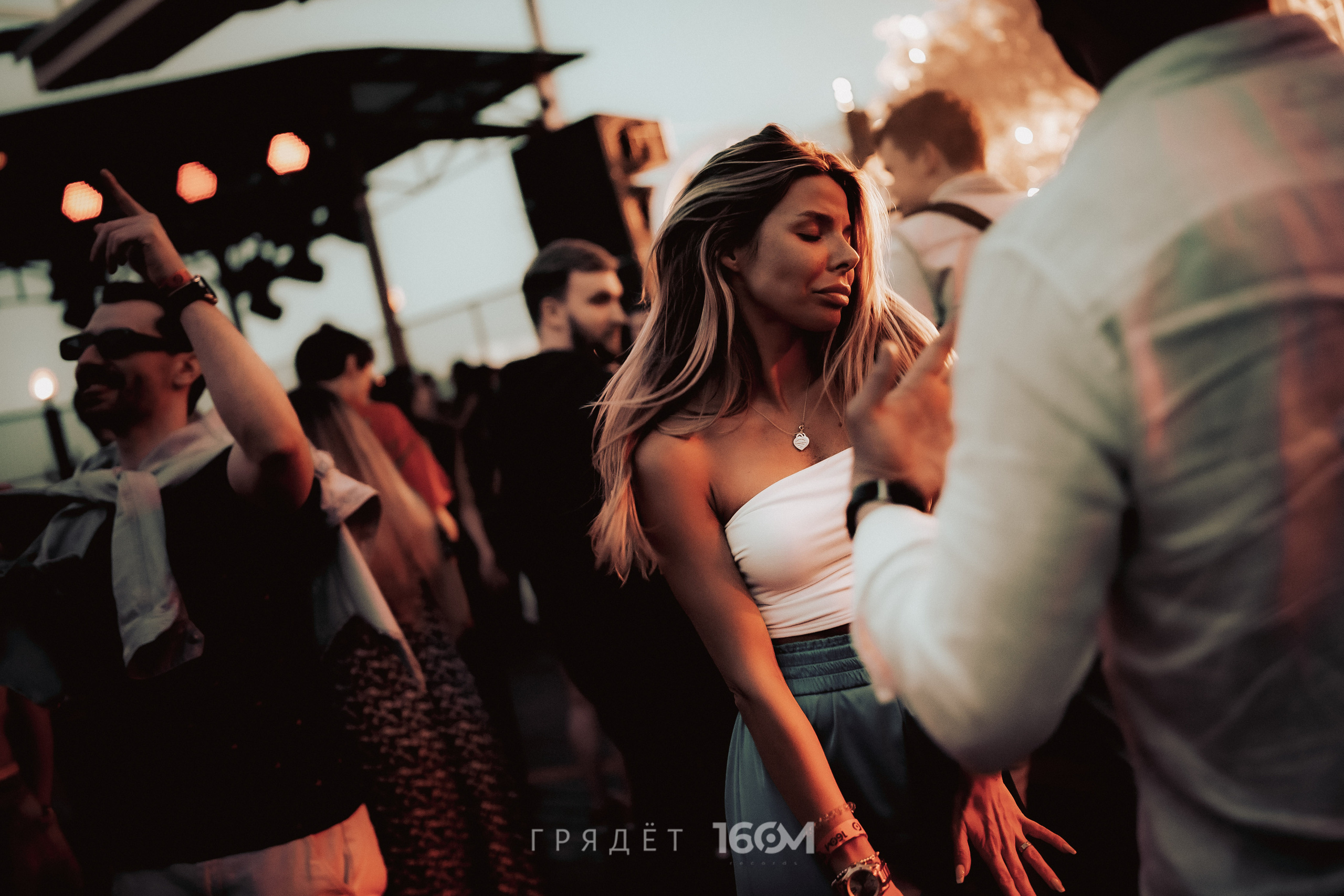 16 Om & Gryadet. Репортажный (клубный) фотограф в Москве