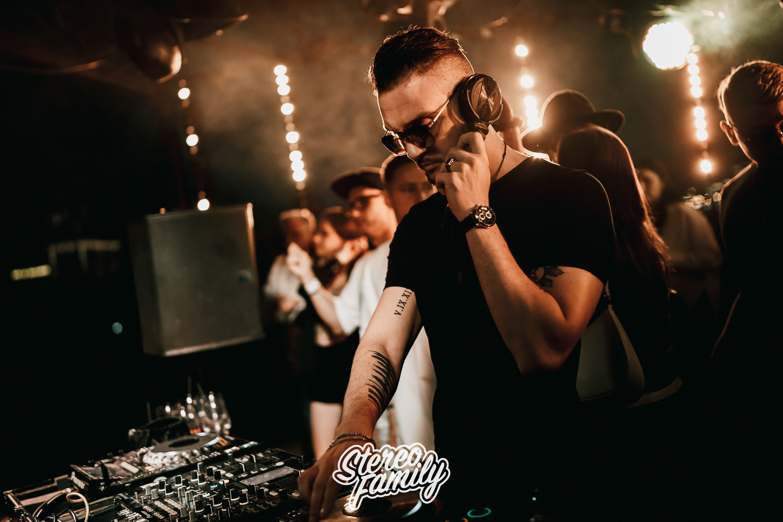 Stereoporno at Fantomas Rooftop. Репортажный (клубный) фотограф в Москве