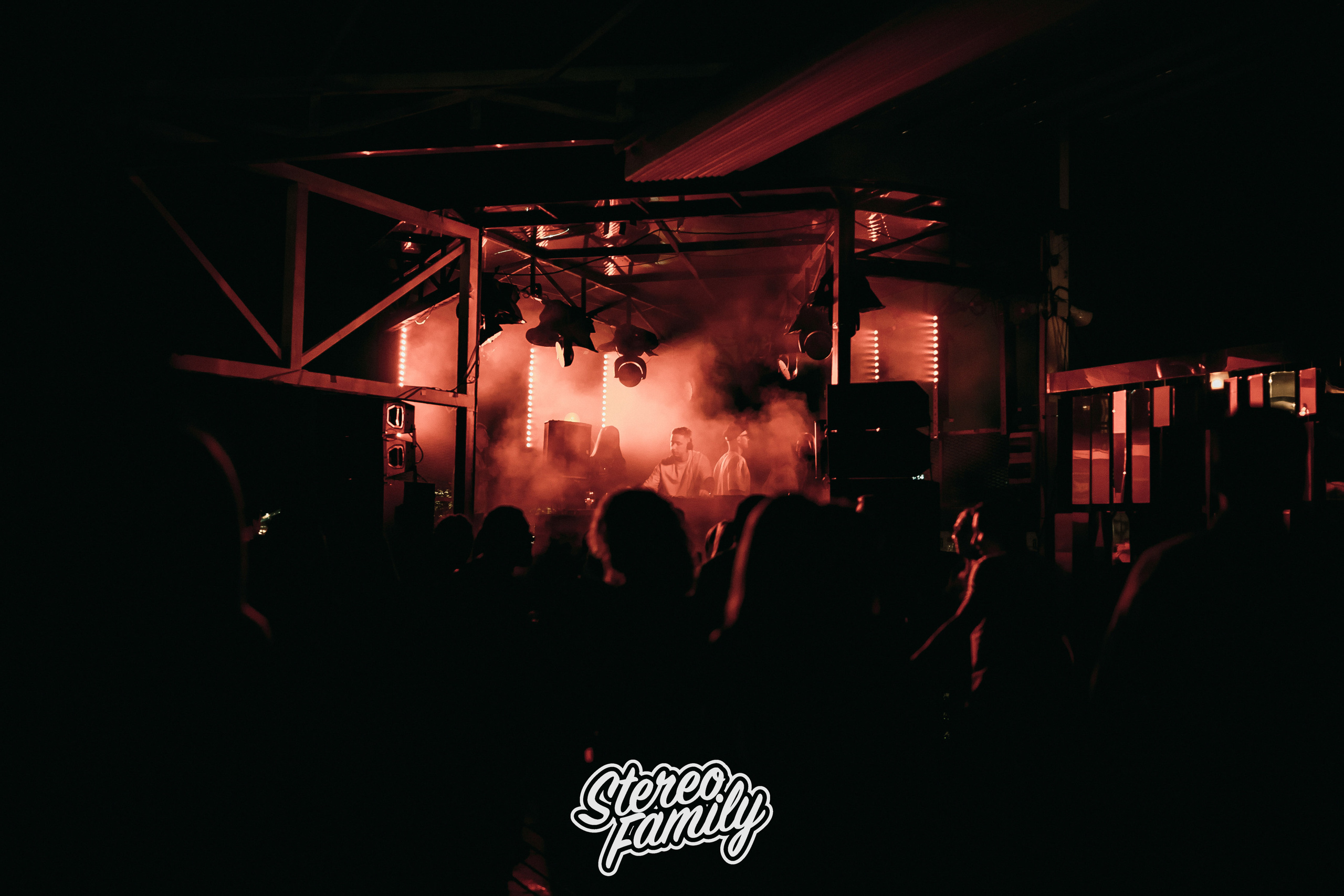 Stereoporno at Fantomas Rooftop. Репортажный (клубный) фотограф в Москве