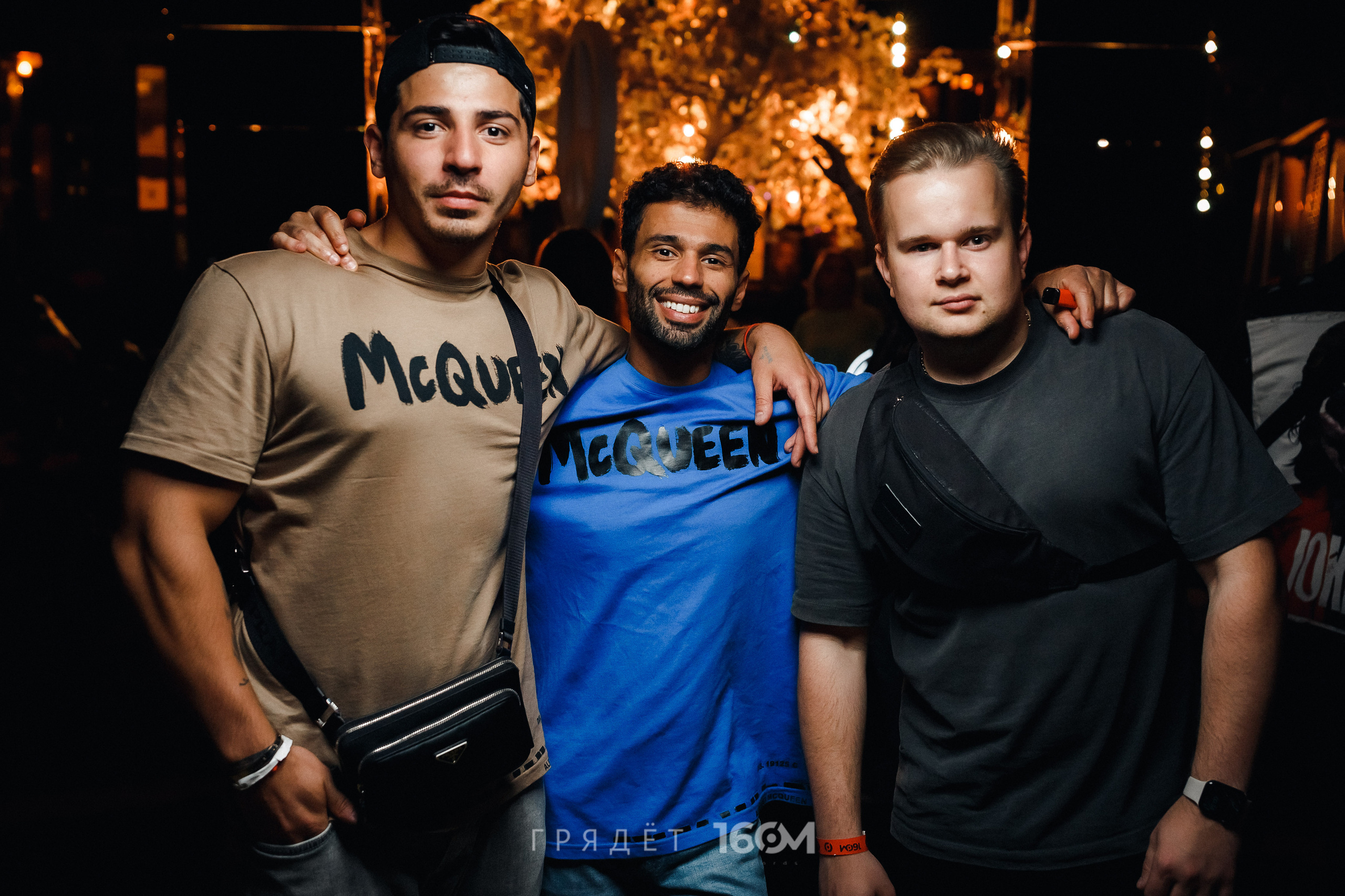 16 Om & Gryadet. Репортажный (клубный) фотограф в Москве