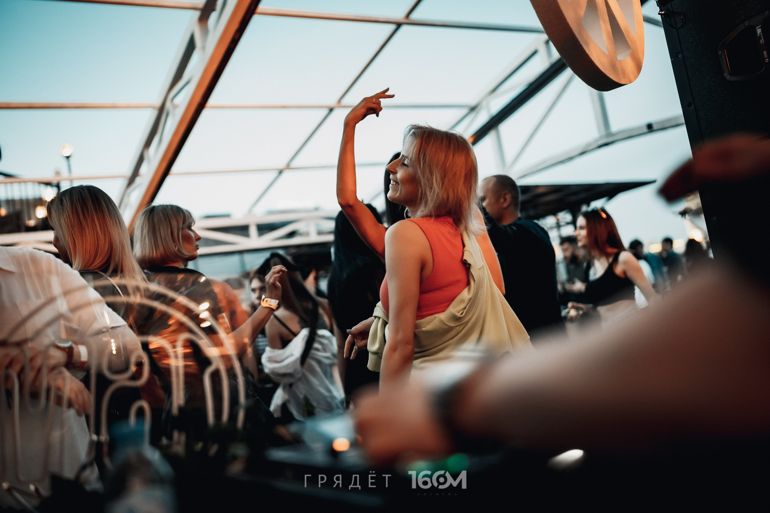 16 Om & Gryadet. Репортажный (клубный) фотограф в Москве